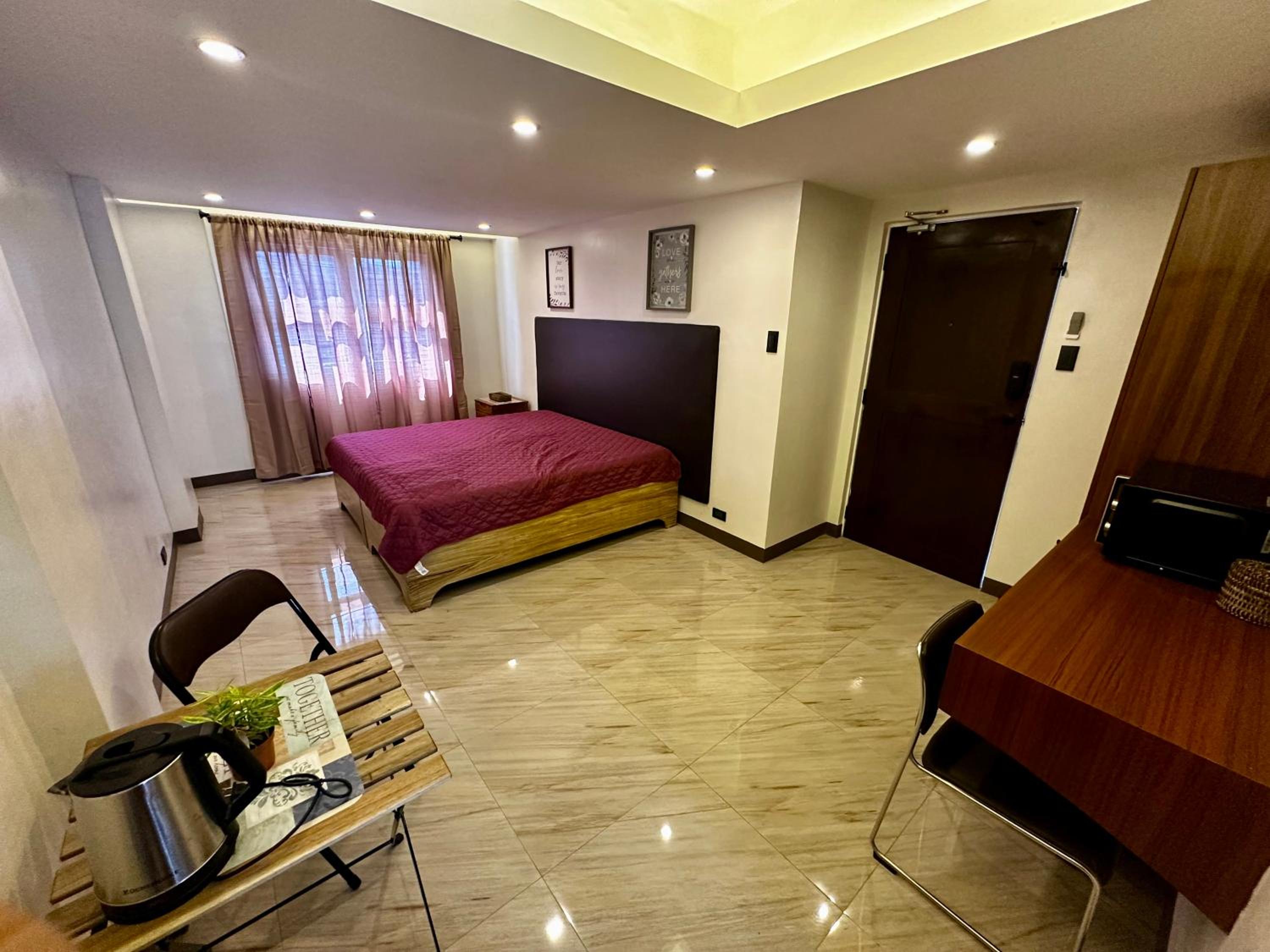One-Bedroom Family Apartment