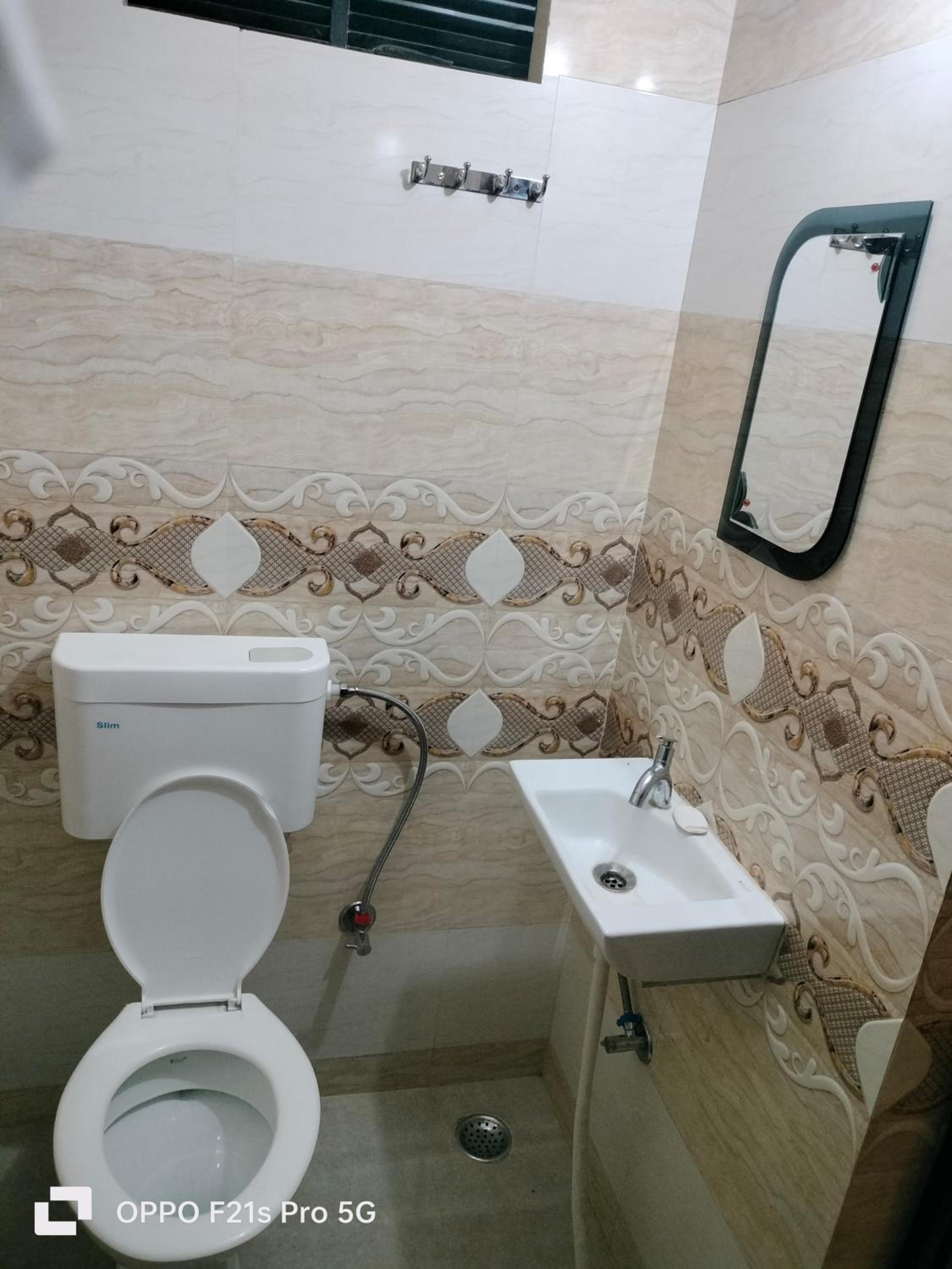 Deluxe Double Room With Bath photo 2