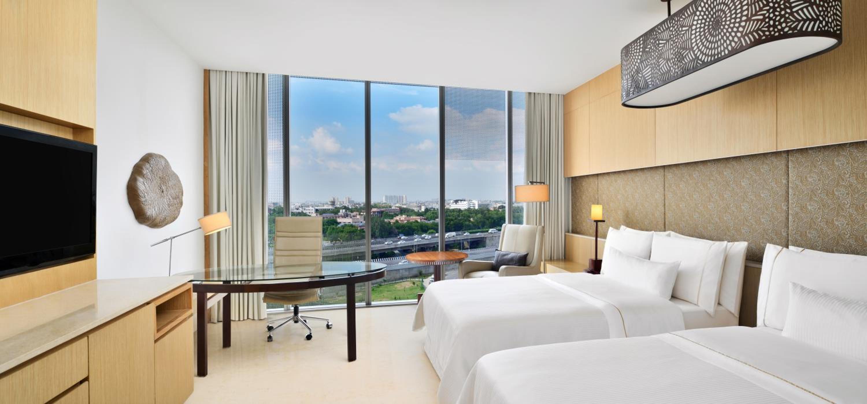 Deluxe Twin Room City View
