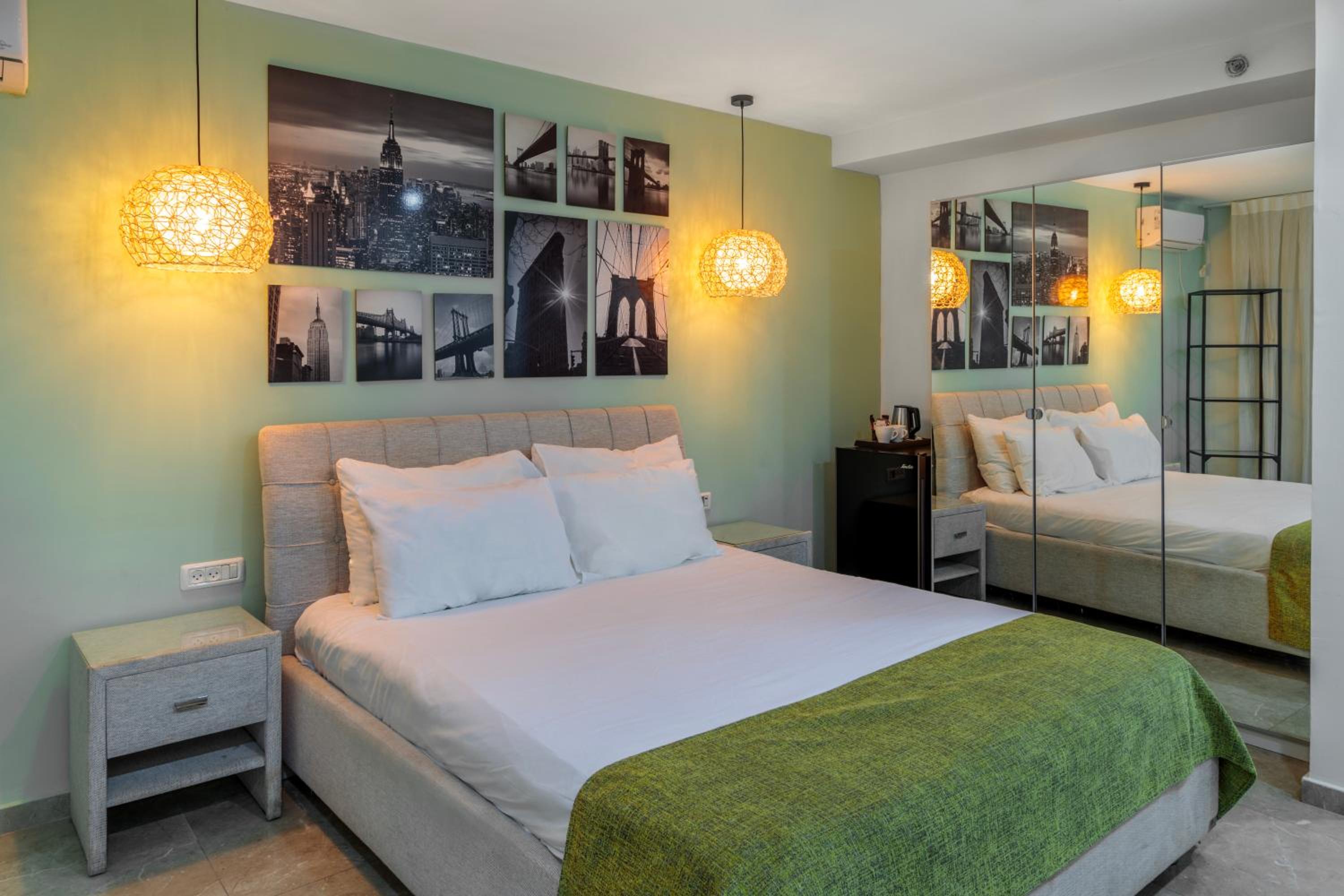 Deluxe Triple Room - Photo 4