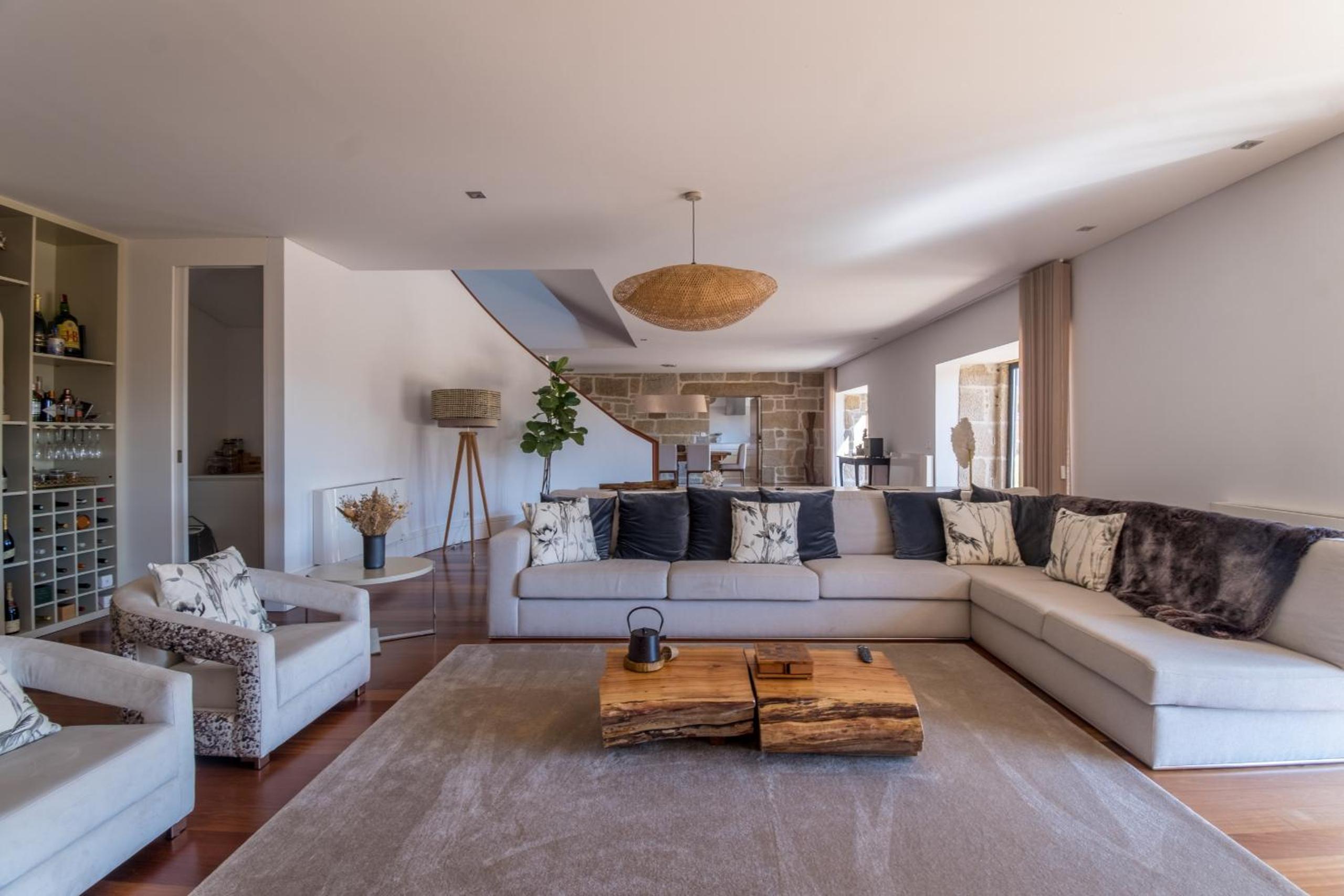 Villa photo 1