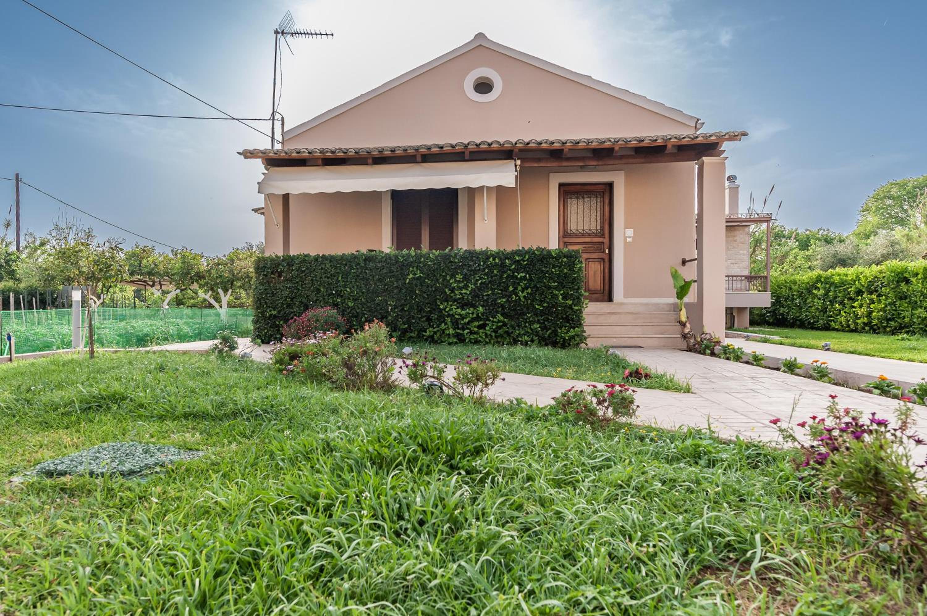One-Bedroom House photo 2