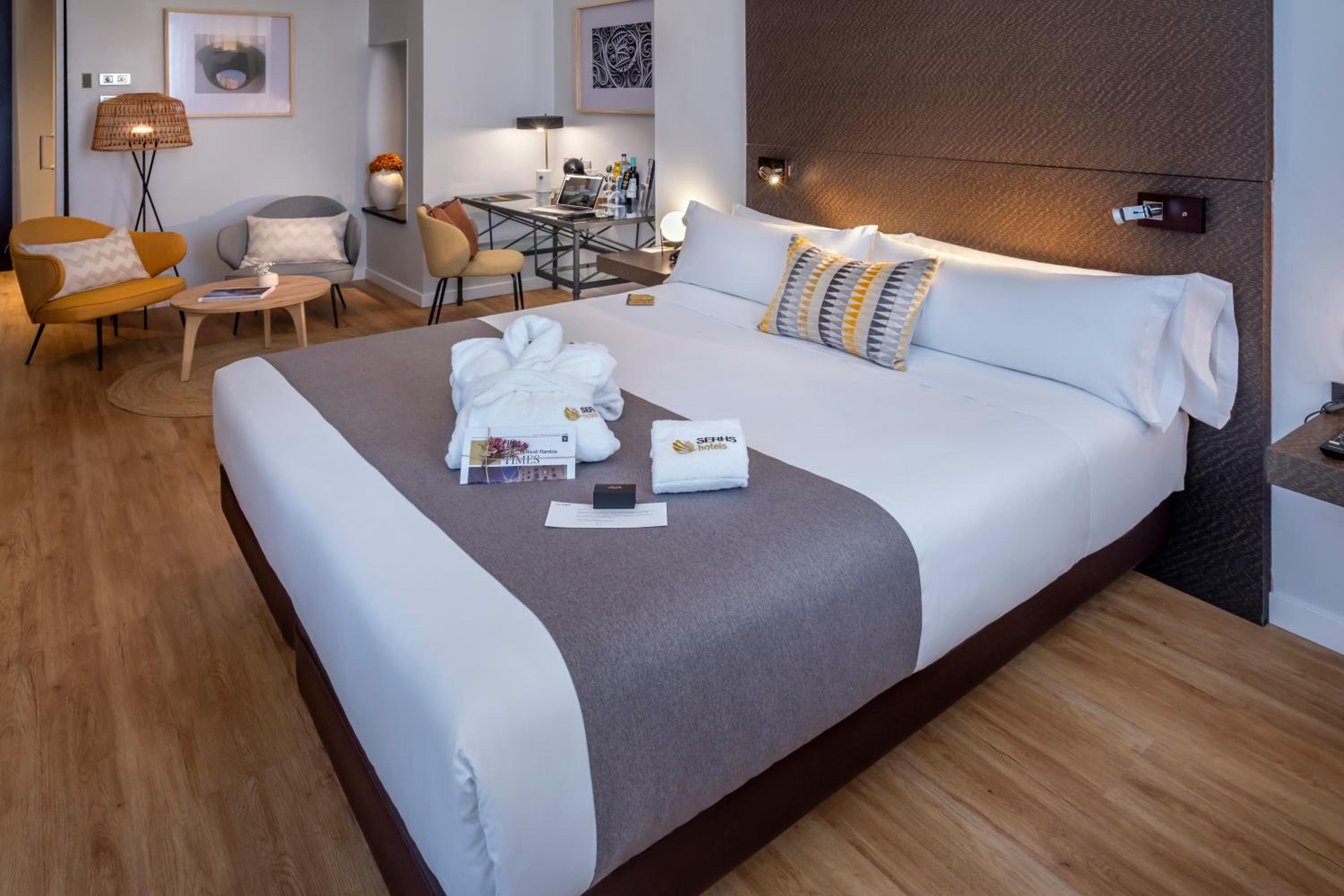Superior Double or Twin Room photo 2