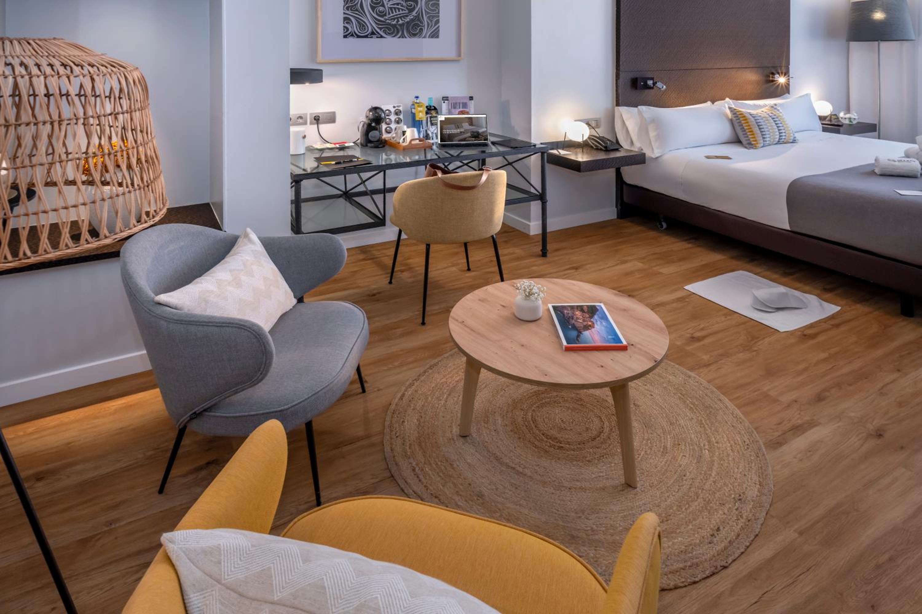 Hotel SERHS Rivoli Rambla - Photo 273