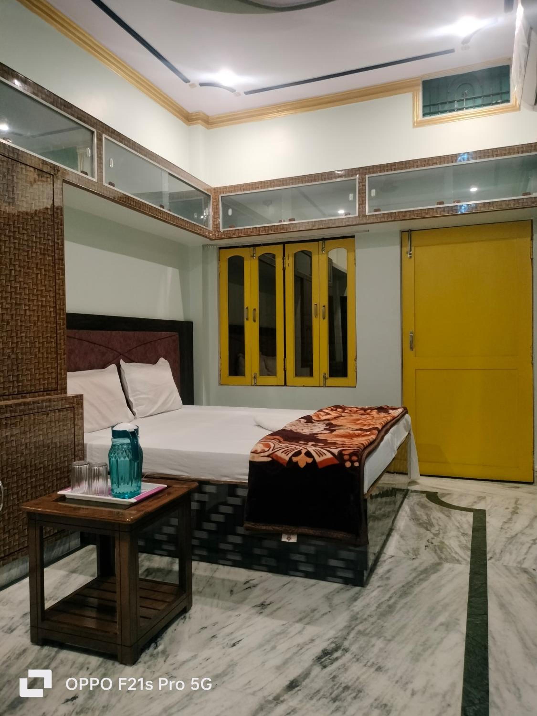 Deluxe Double Room With Bath photo 3