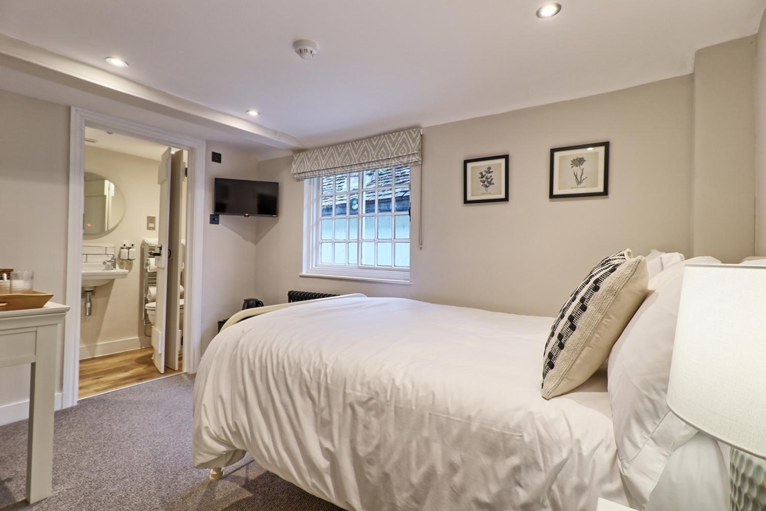 Standard Single Room photo 2