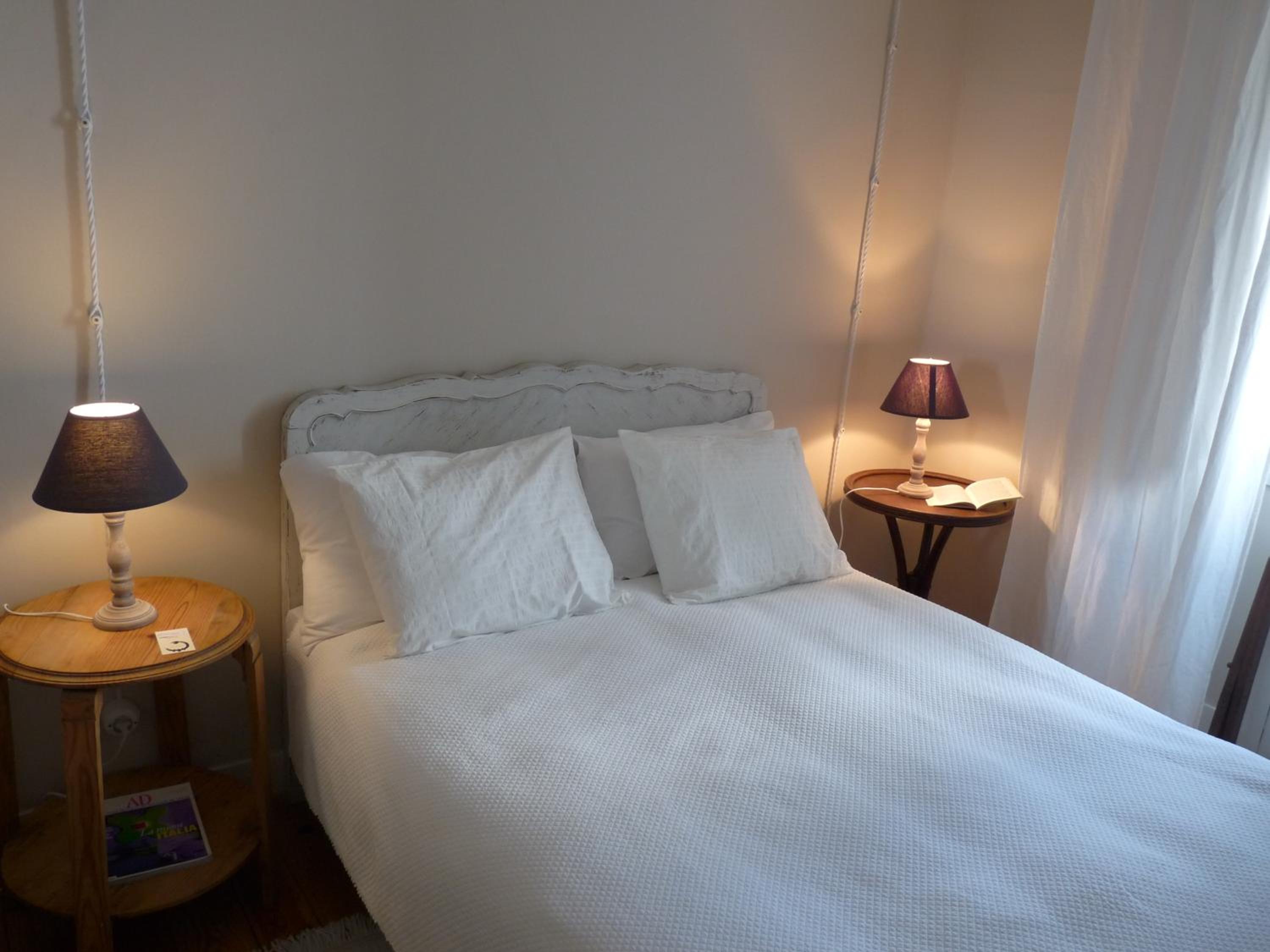 Double Room with Private External Bathroom - Photo 2