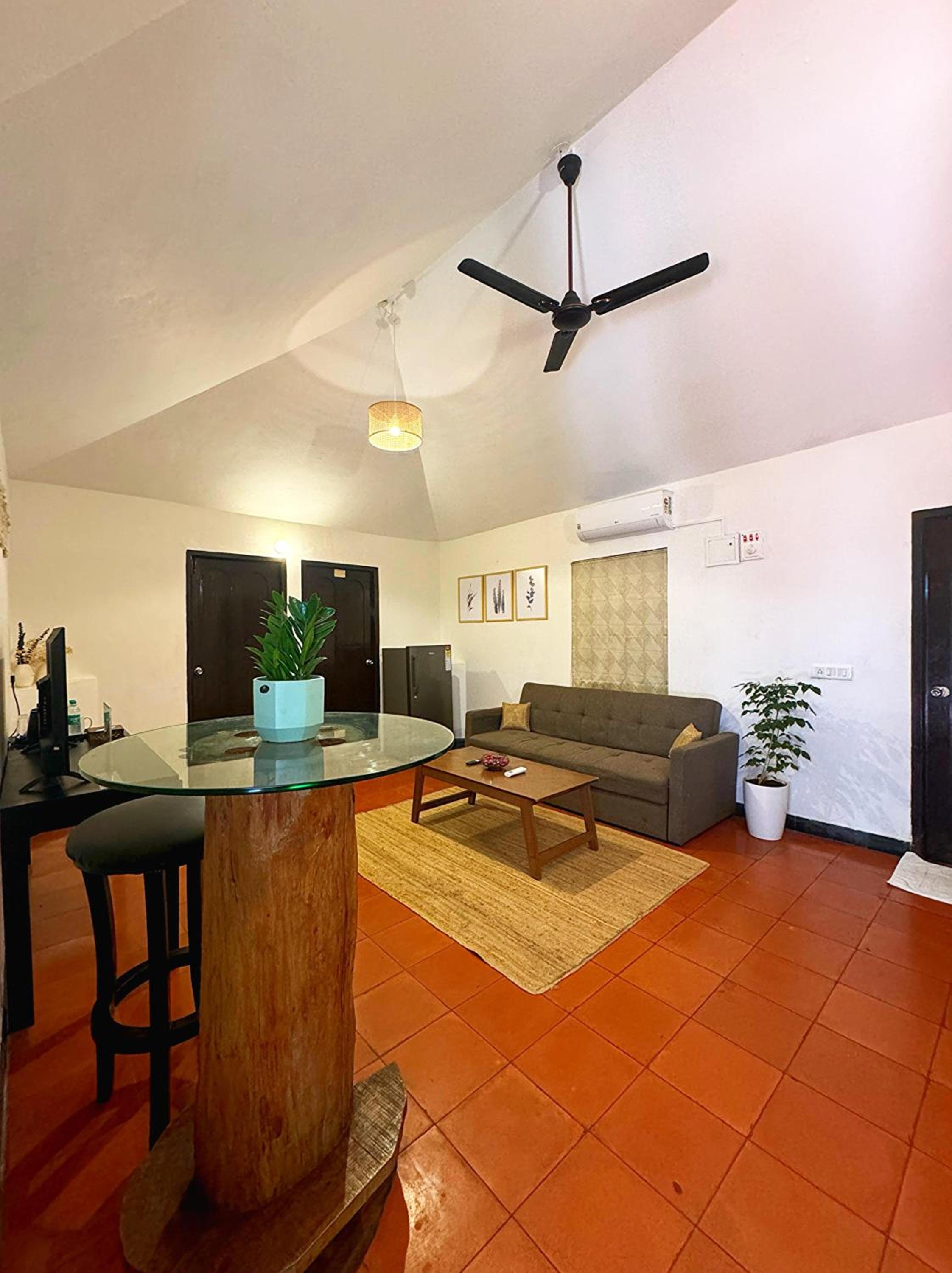 Two-Bedroom Apartment - Photo 12
