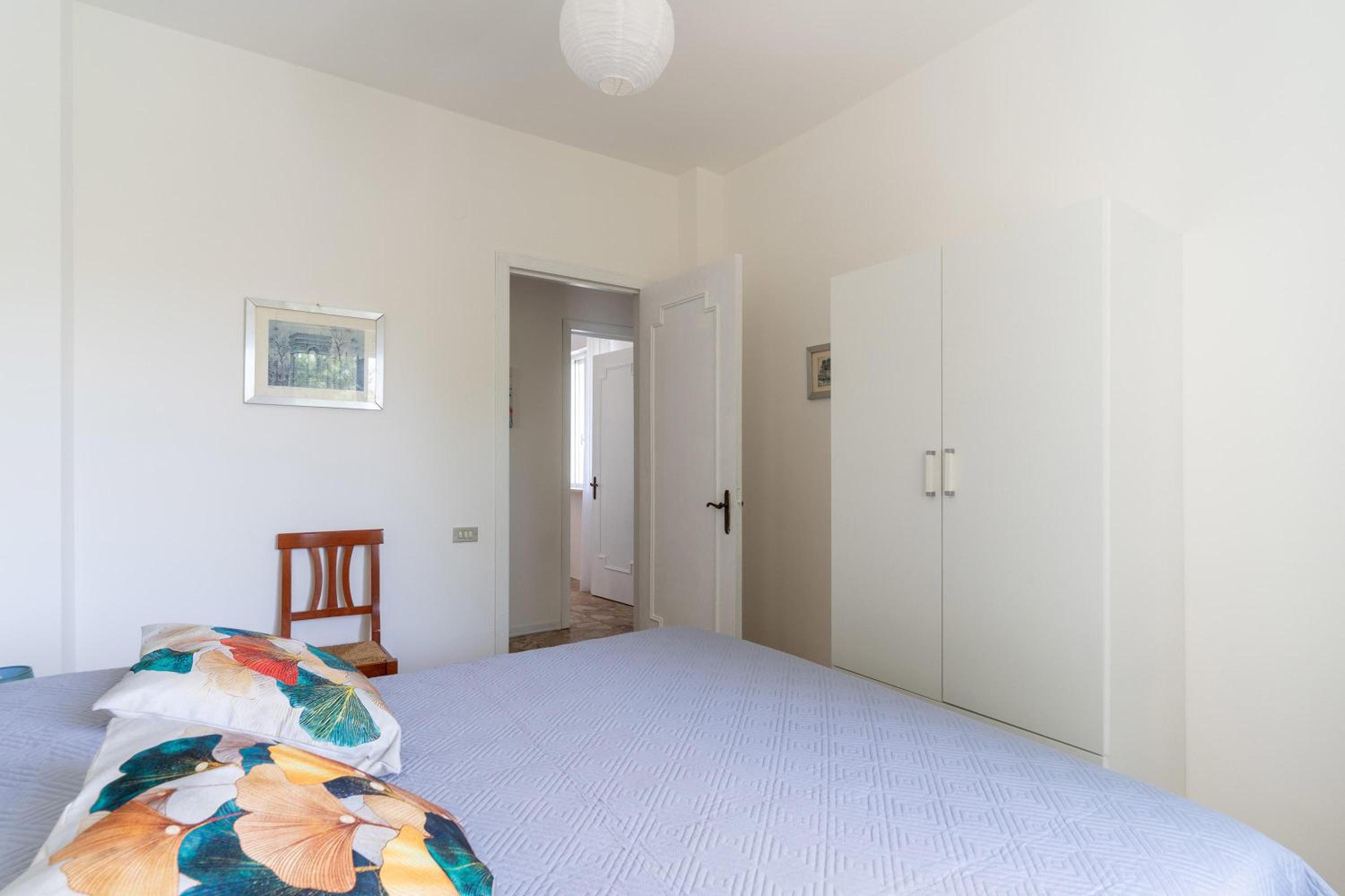 Three-Bedroom House photo 2