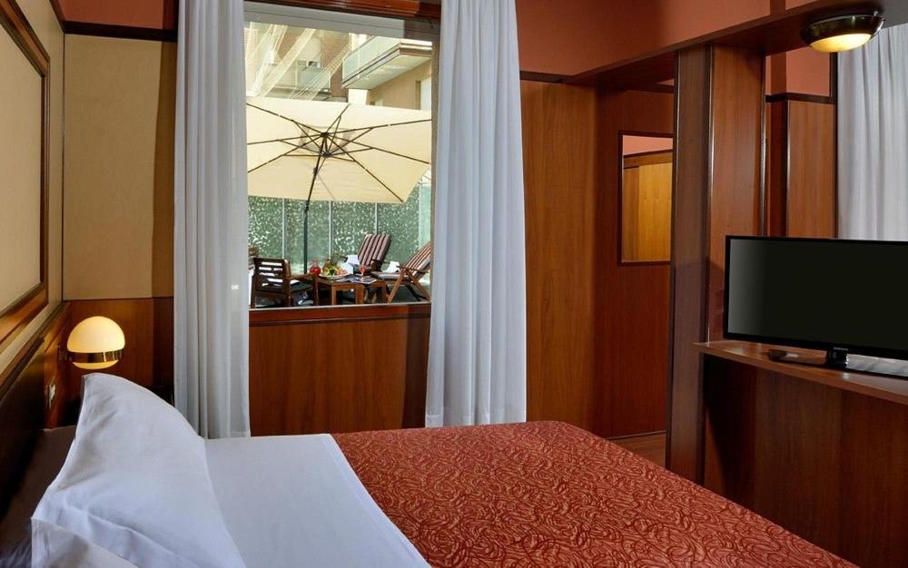 Junior Suite with Balcony