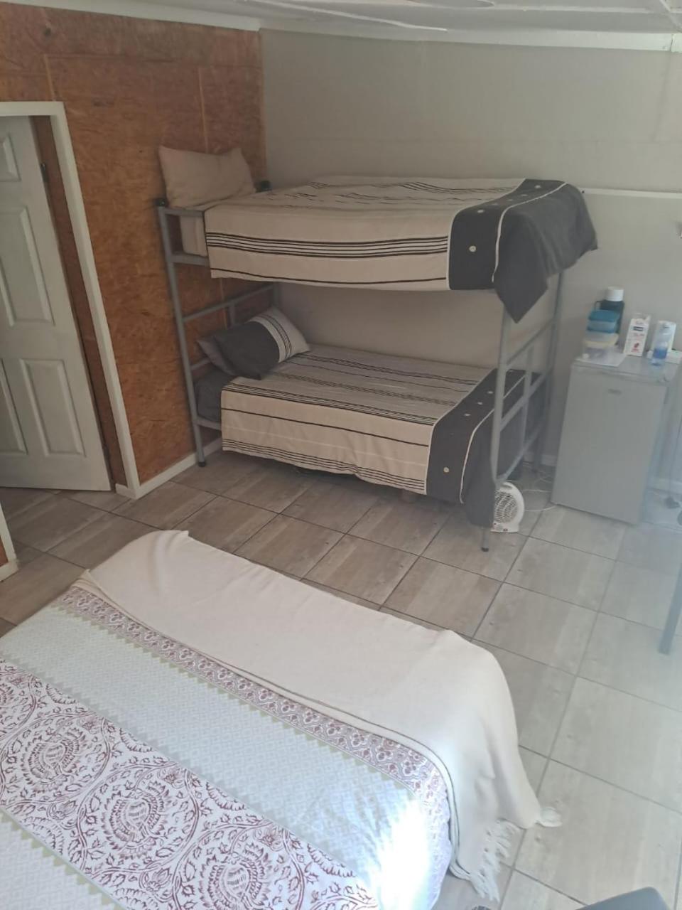 Budget Twin Room photo 1