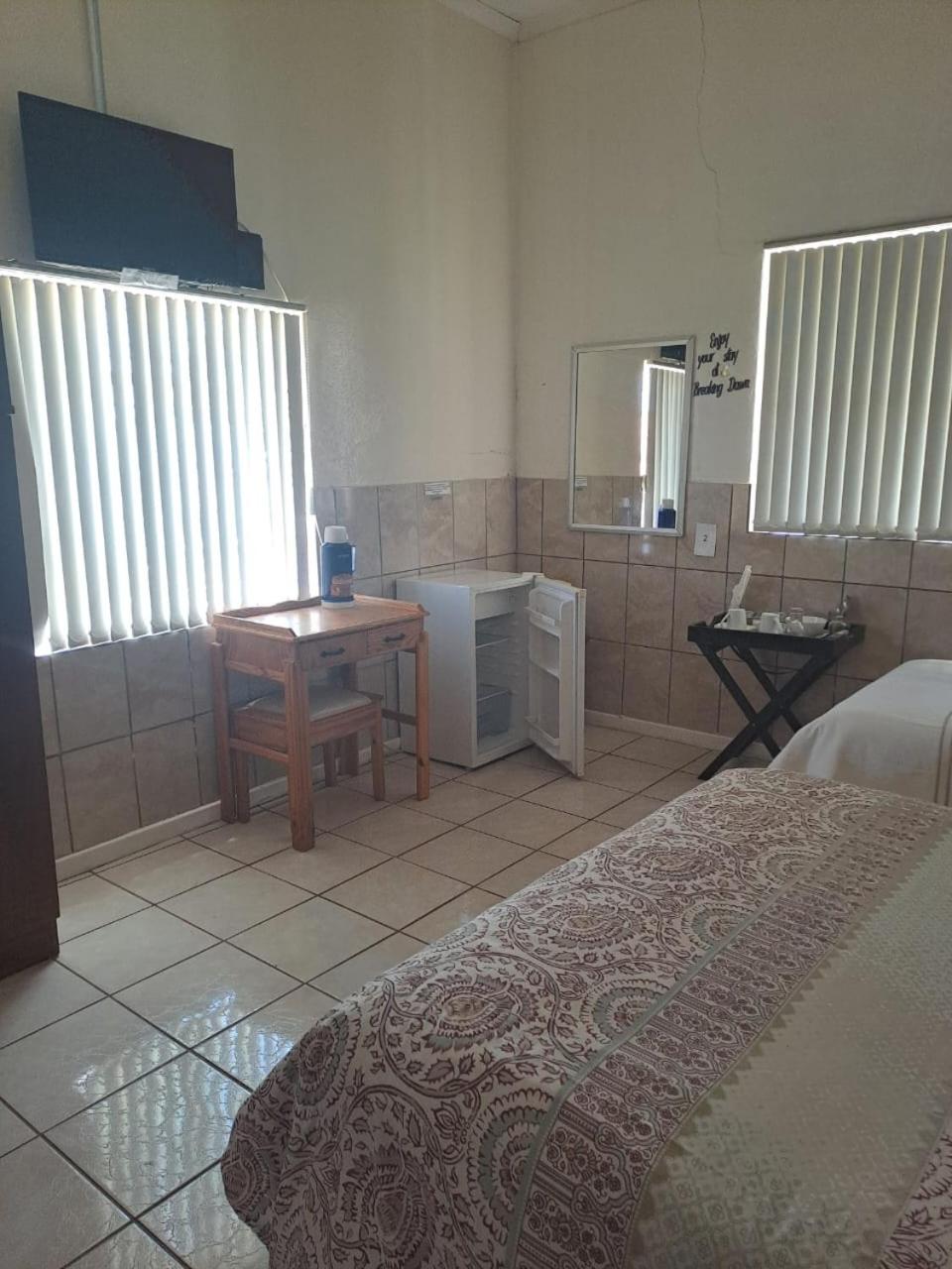 Double Room with Private Bathroom photo 3