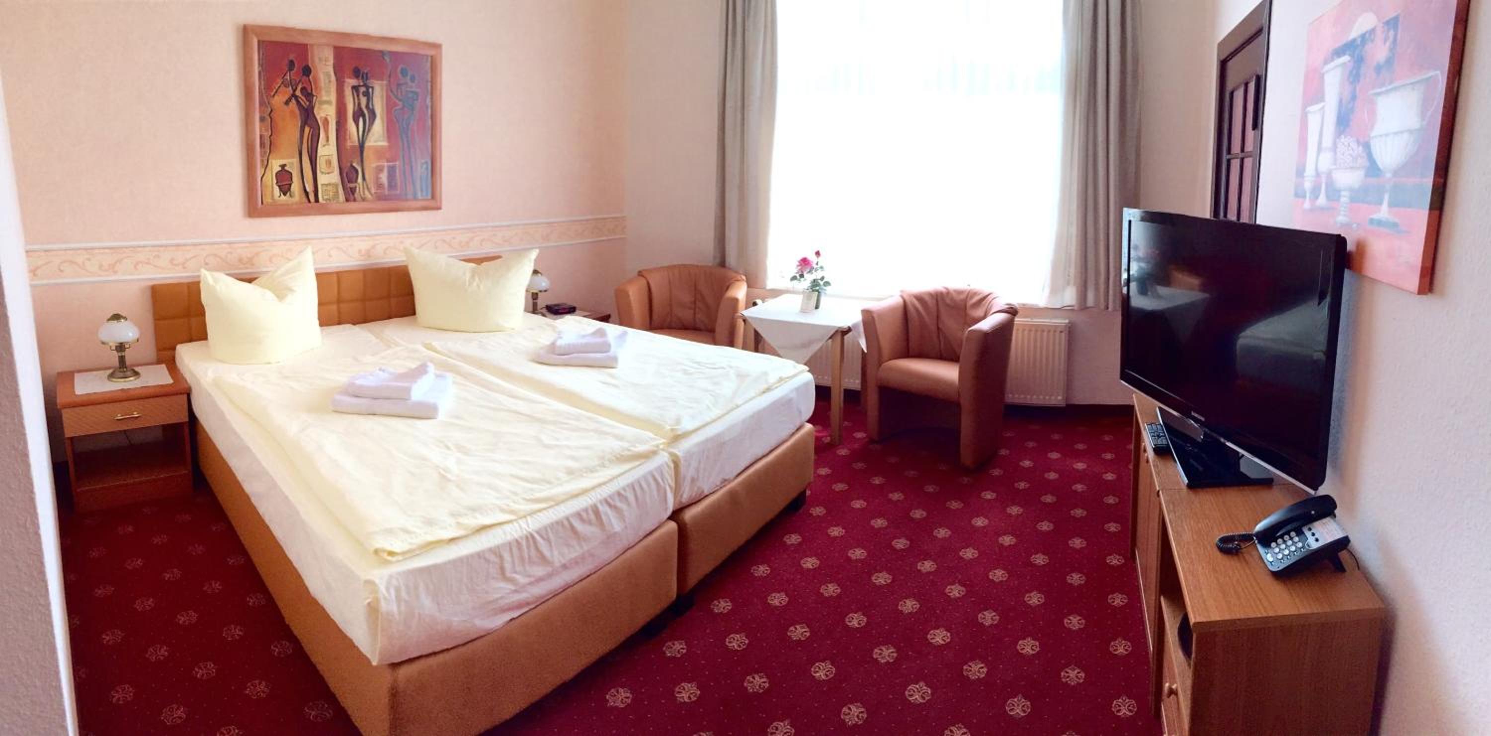 Double Room - Photo 4
