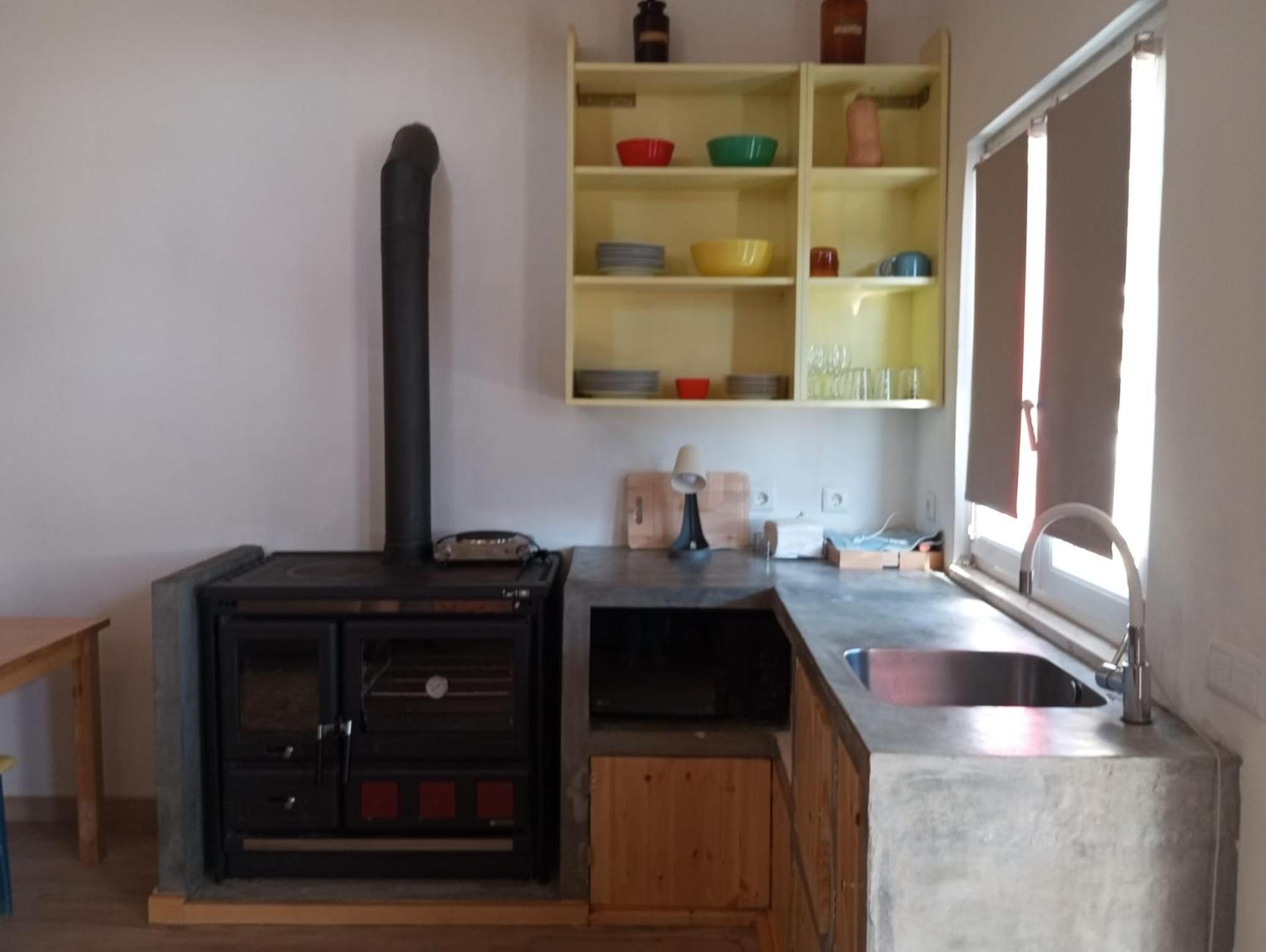 One-Bedroom House - Photo 12