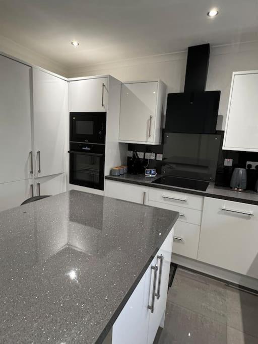 Three-Bedroom House photo 2