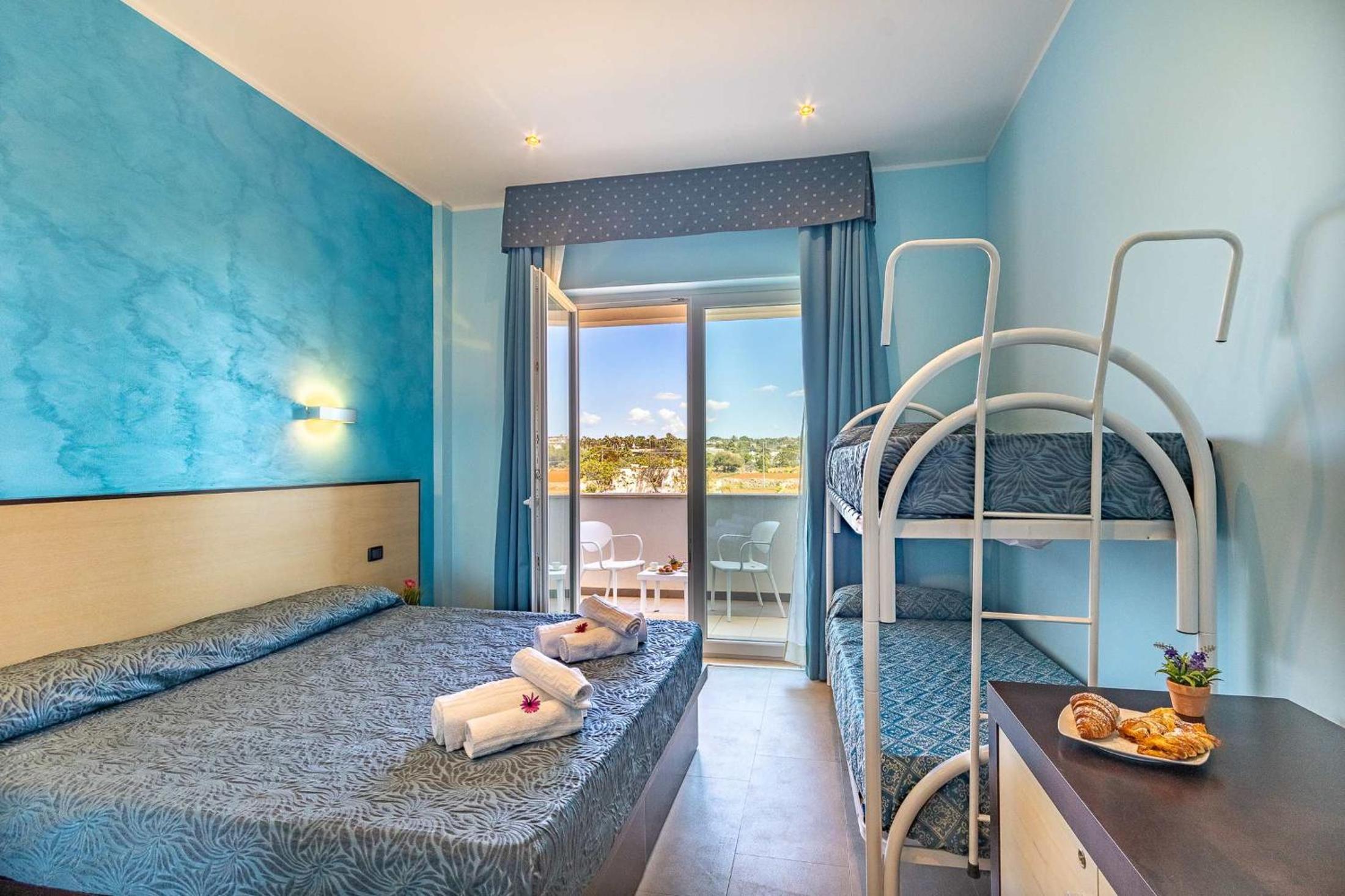 Quadruple Room with Balcony and Country View