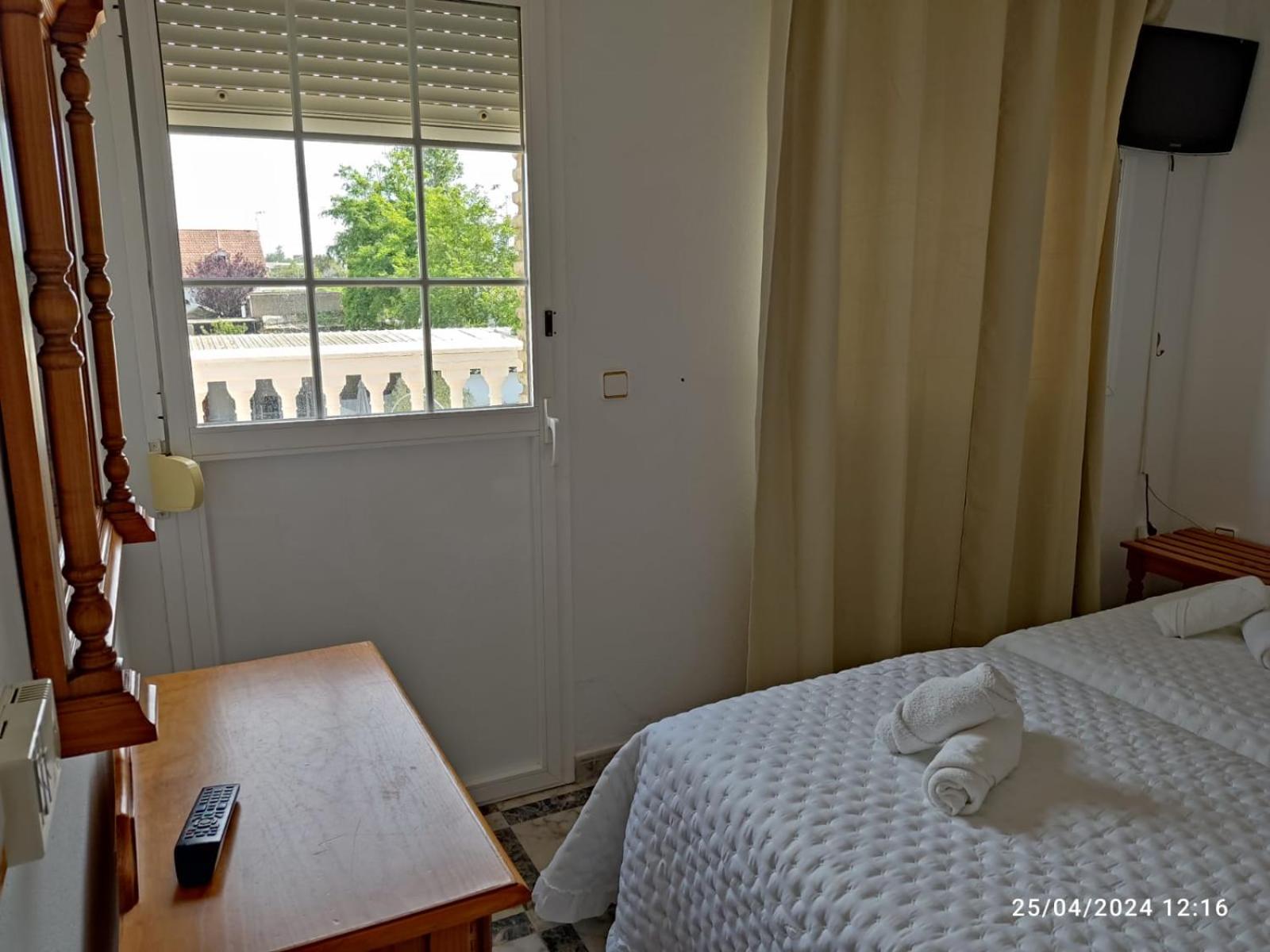 Twin Room with Balcony photo 2
