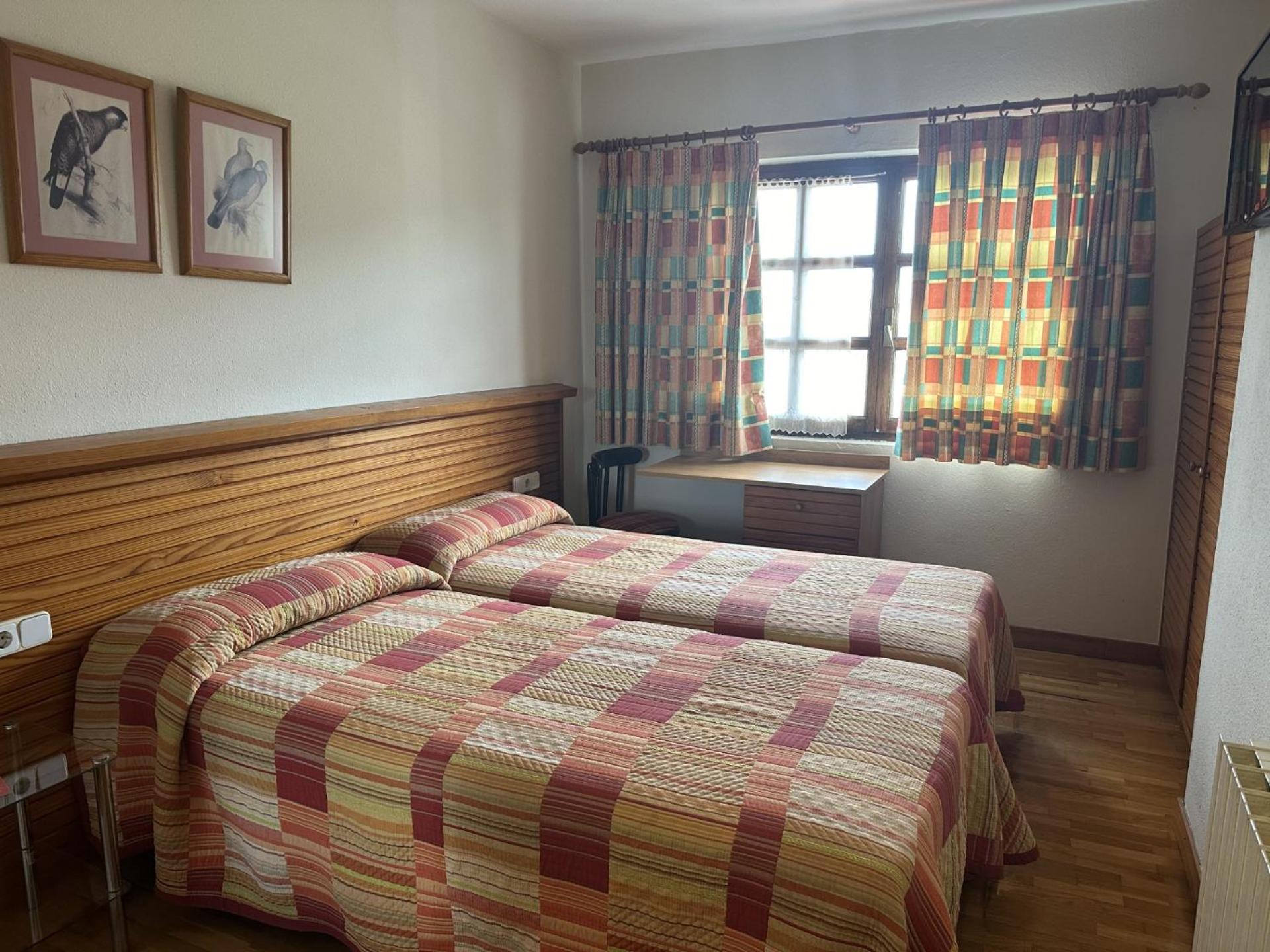 Habitación Estándar con Dos Camas Individuales