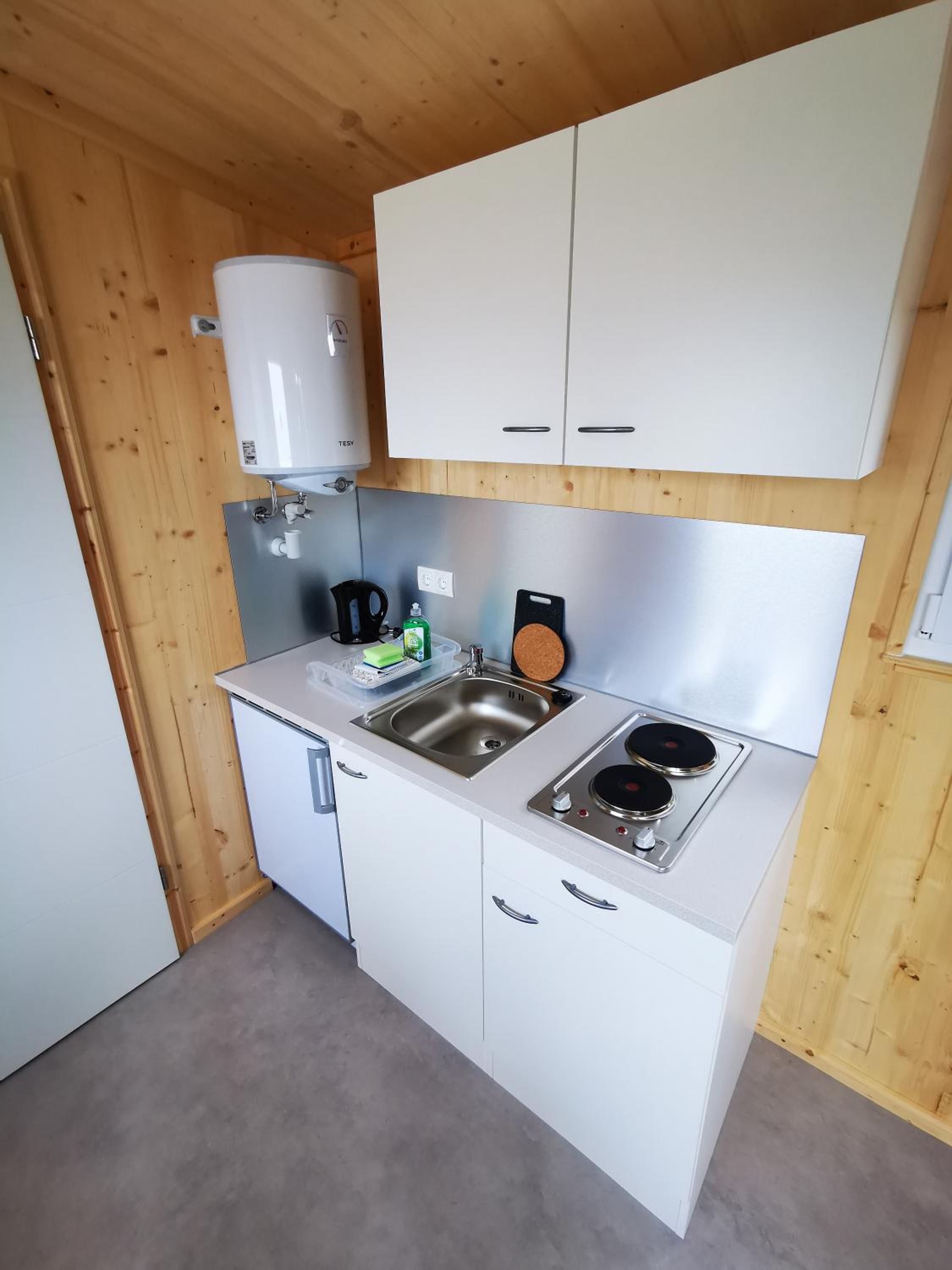 Mobile Home photo 3