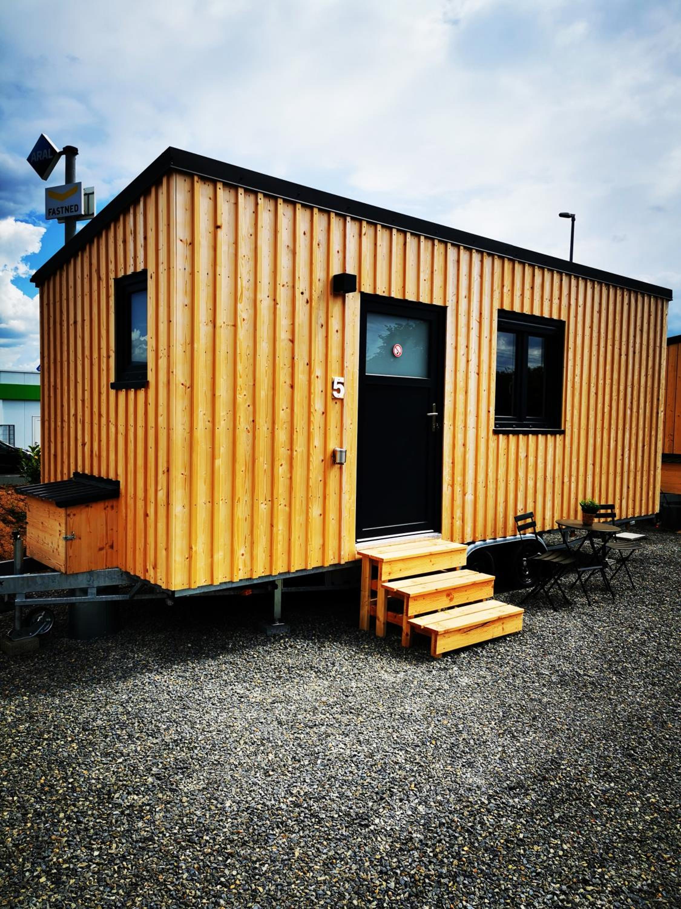 Mobile Home photo 2