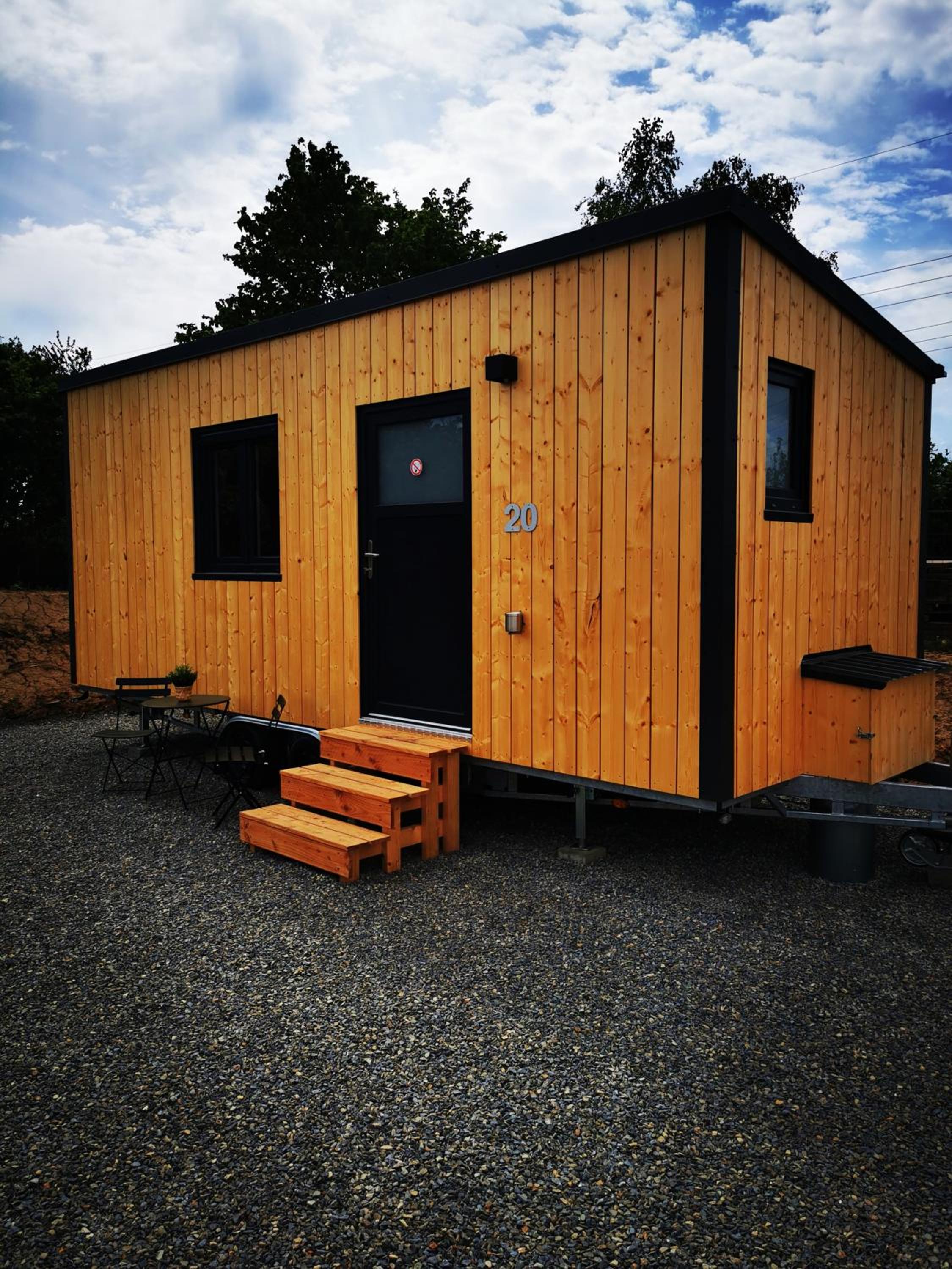 Mobile Home photo 3