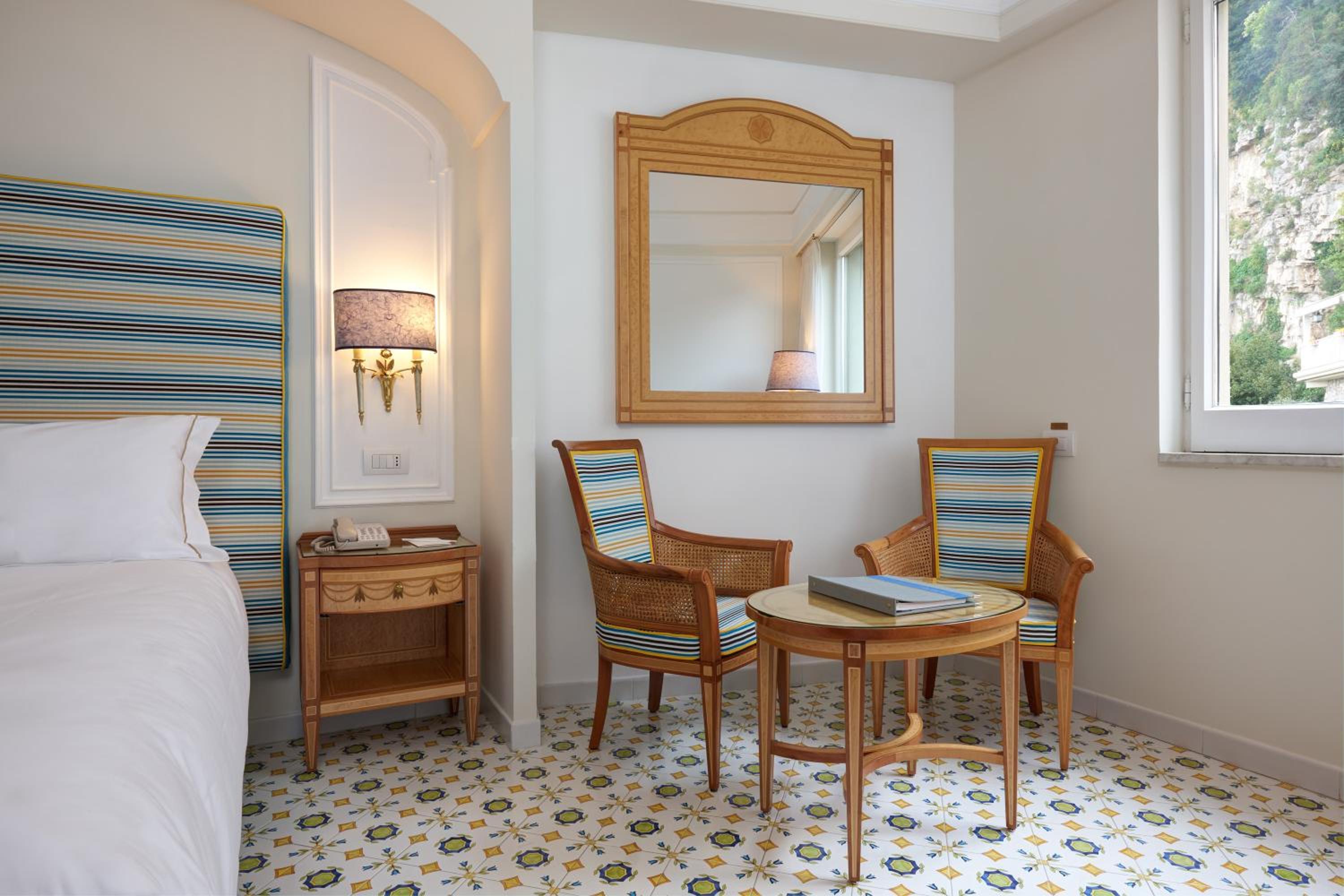 Standard Double or Twin Room - Photo 5