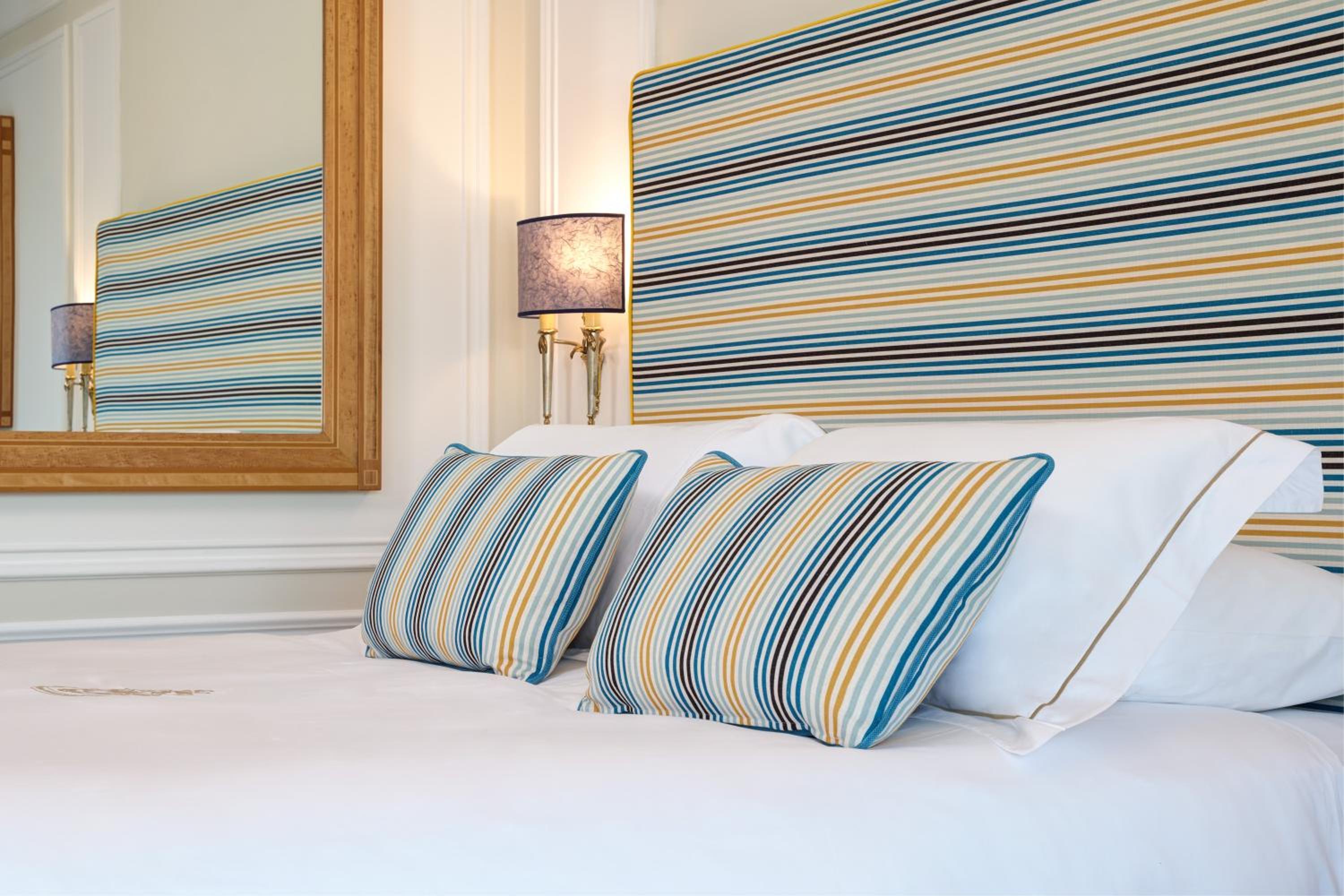 Standard Double or Twin Room - Photo 2