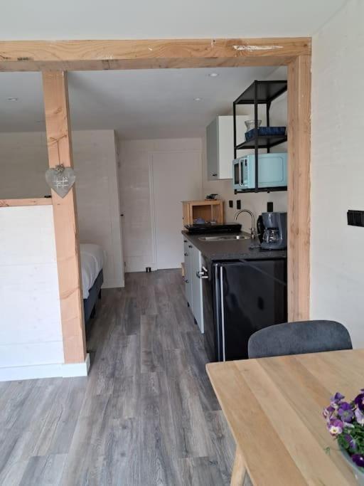 One-Bedroom House photo 3