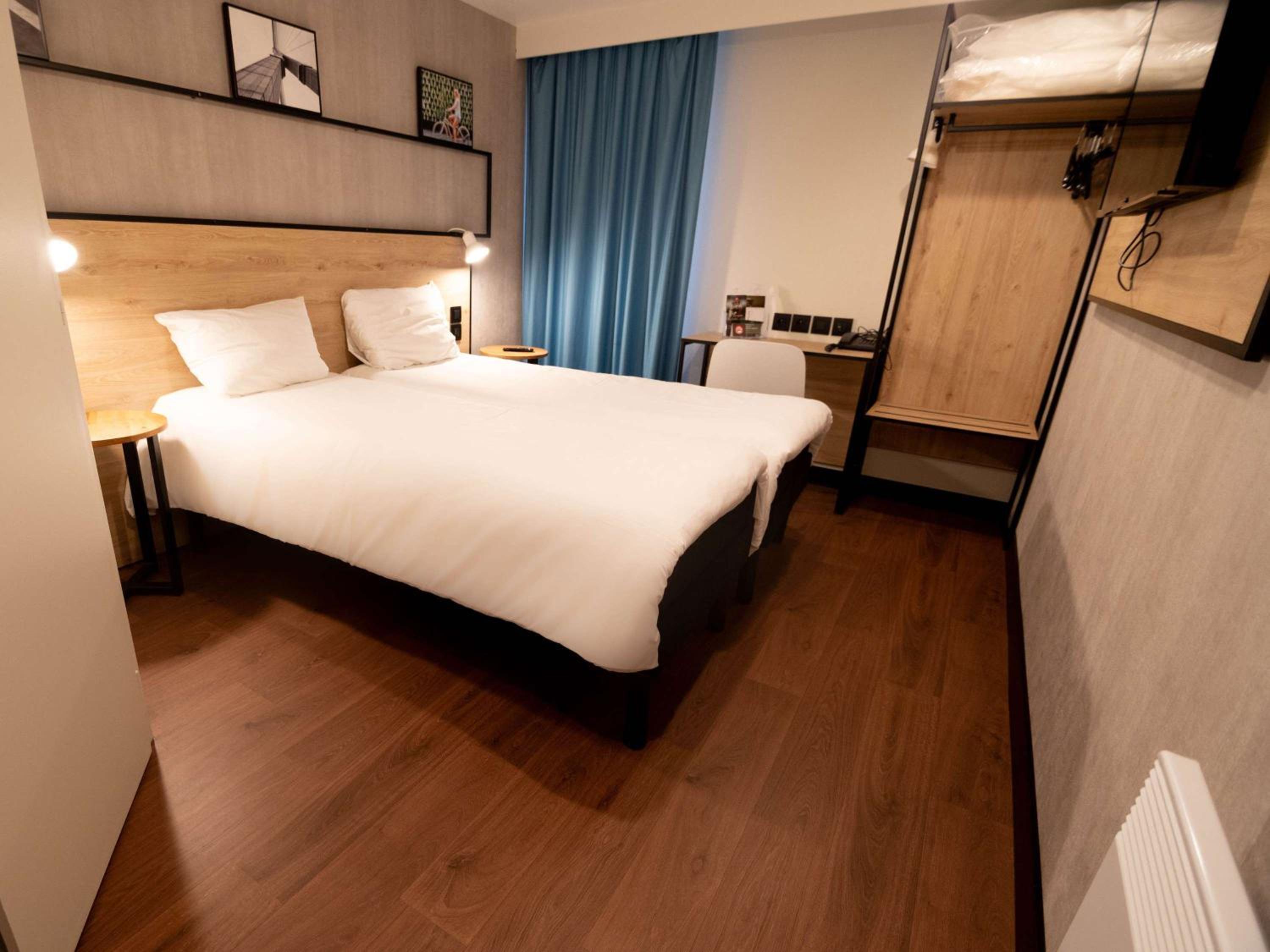Standard Double Room - Photo 3