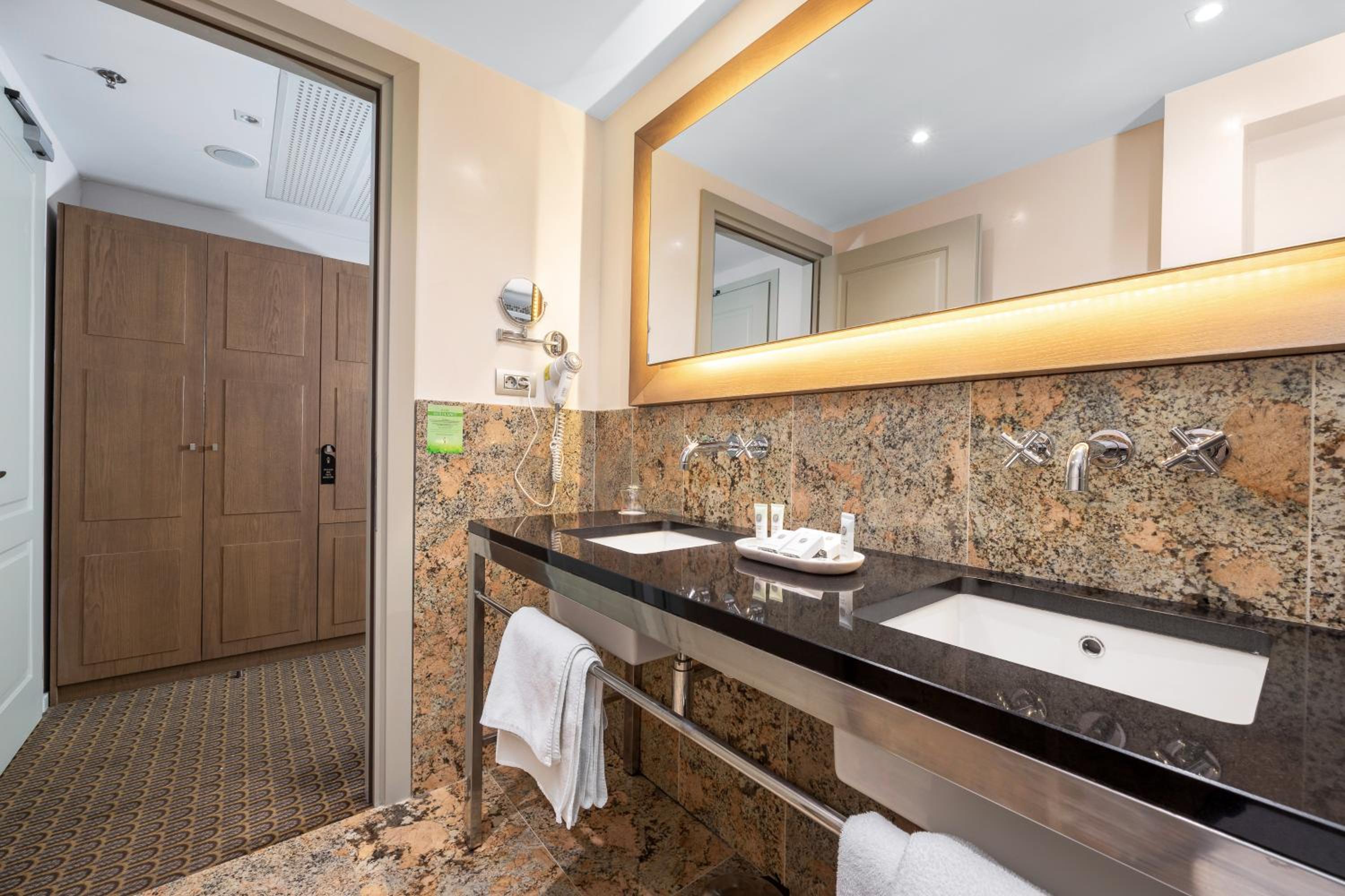 Double or Twin Room with Balcony