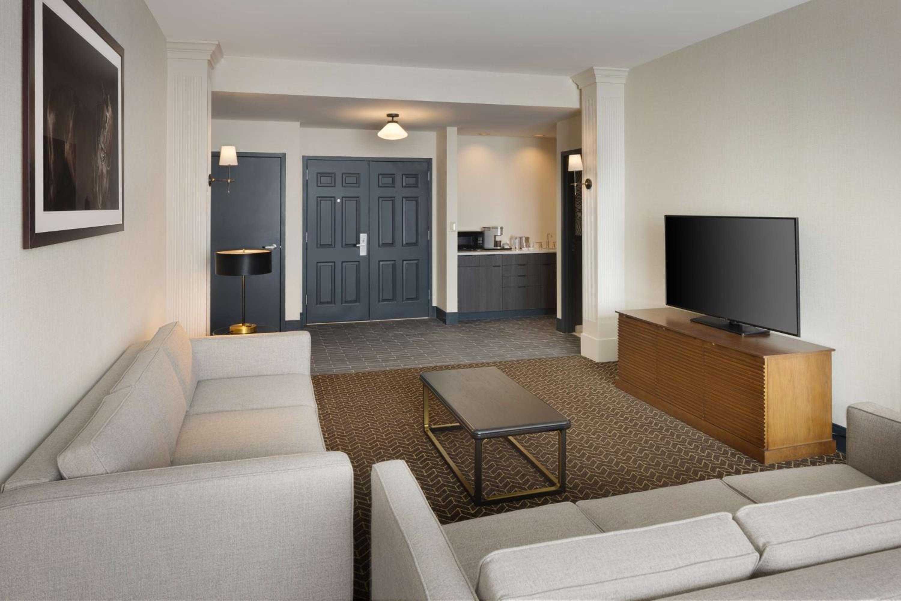 Two-Room Hospitality King Suite with Exterior View - Photo 7