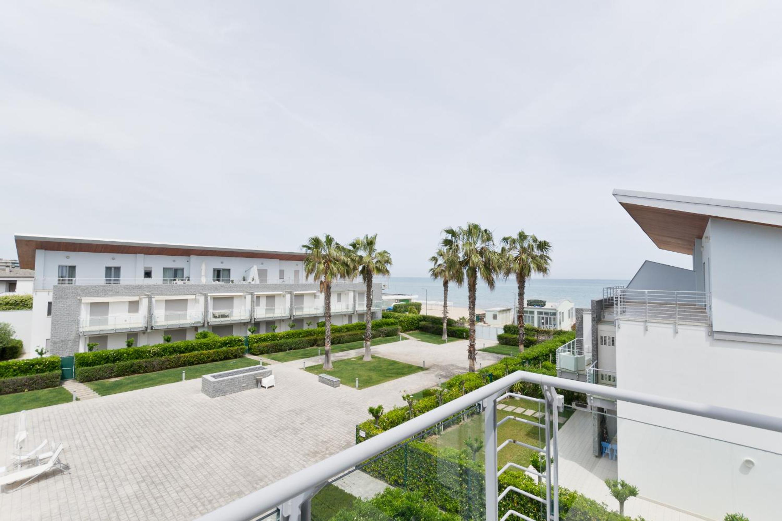 Superior Apartment photo 2