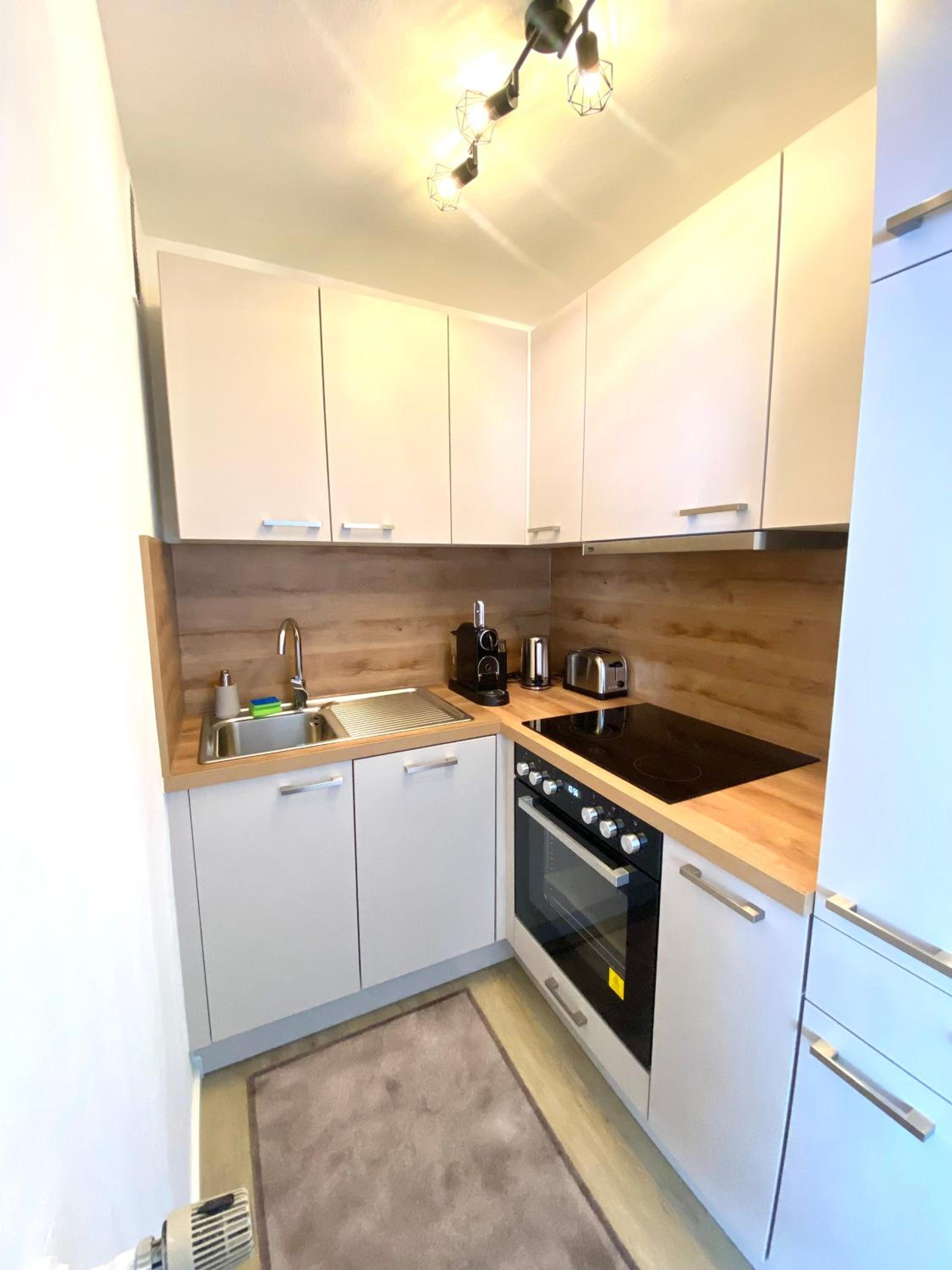 One-Bedroom Apartment photo 3