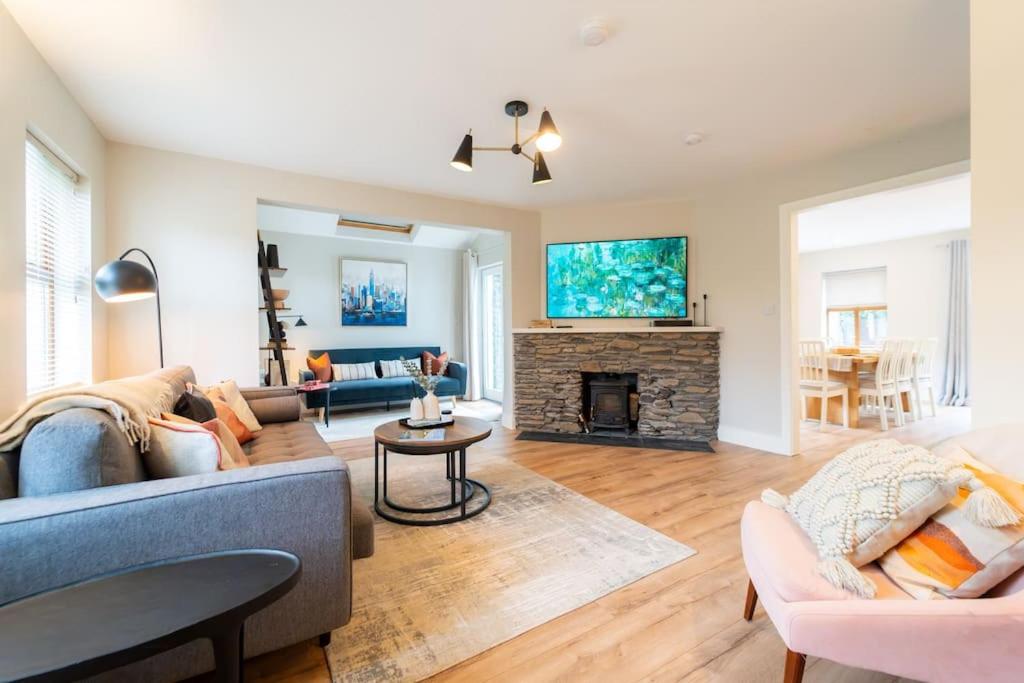 Three-Bedroom House photo 1