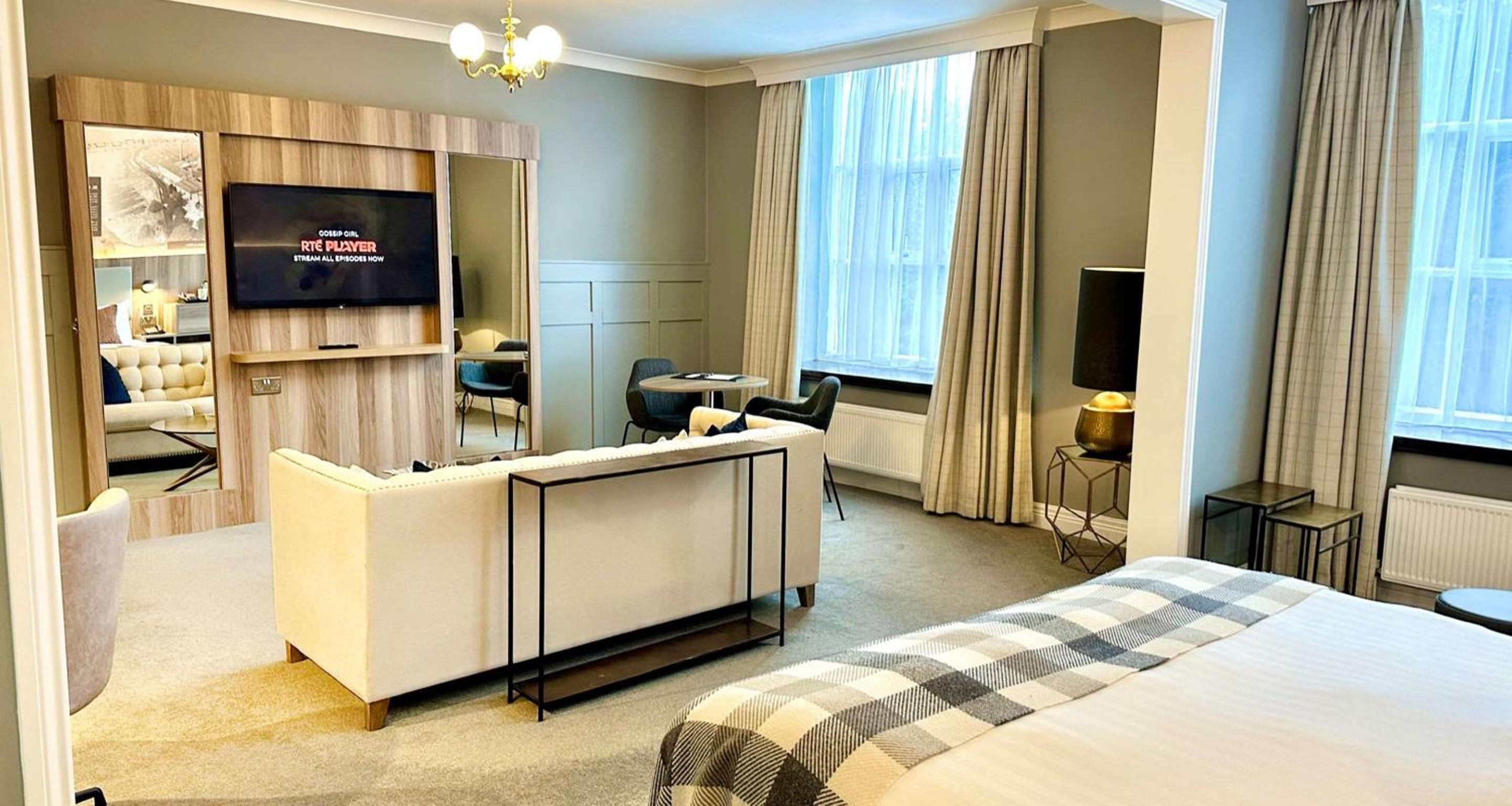 Presidential King Suite thumbnail 5