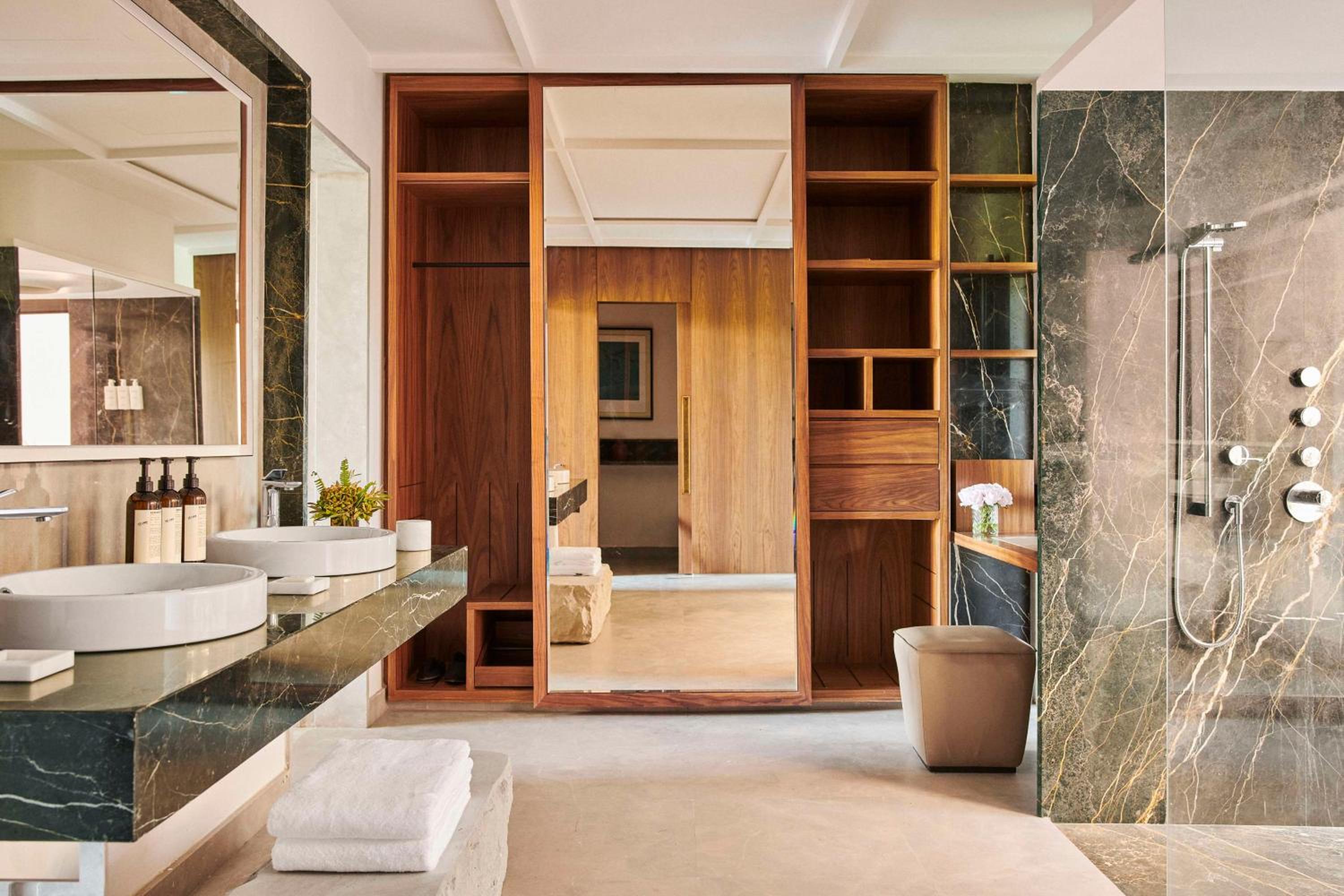 Park King Suite - Photo 2