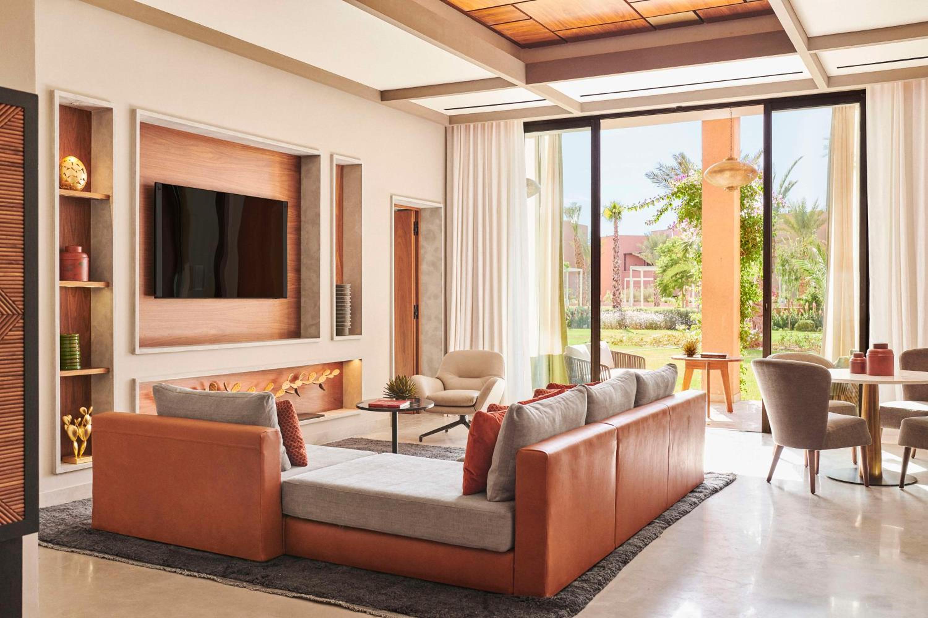 Two-Bedroom Family Suite - Photo 4