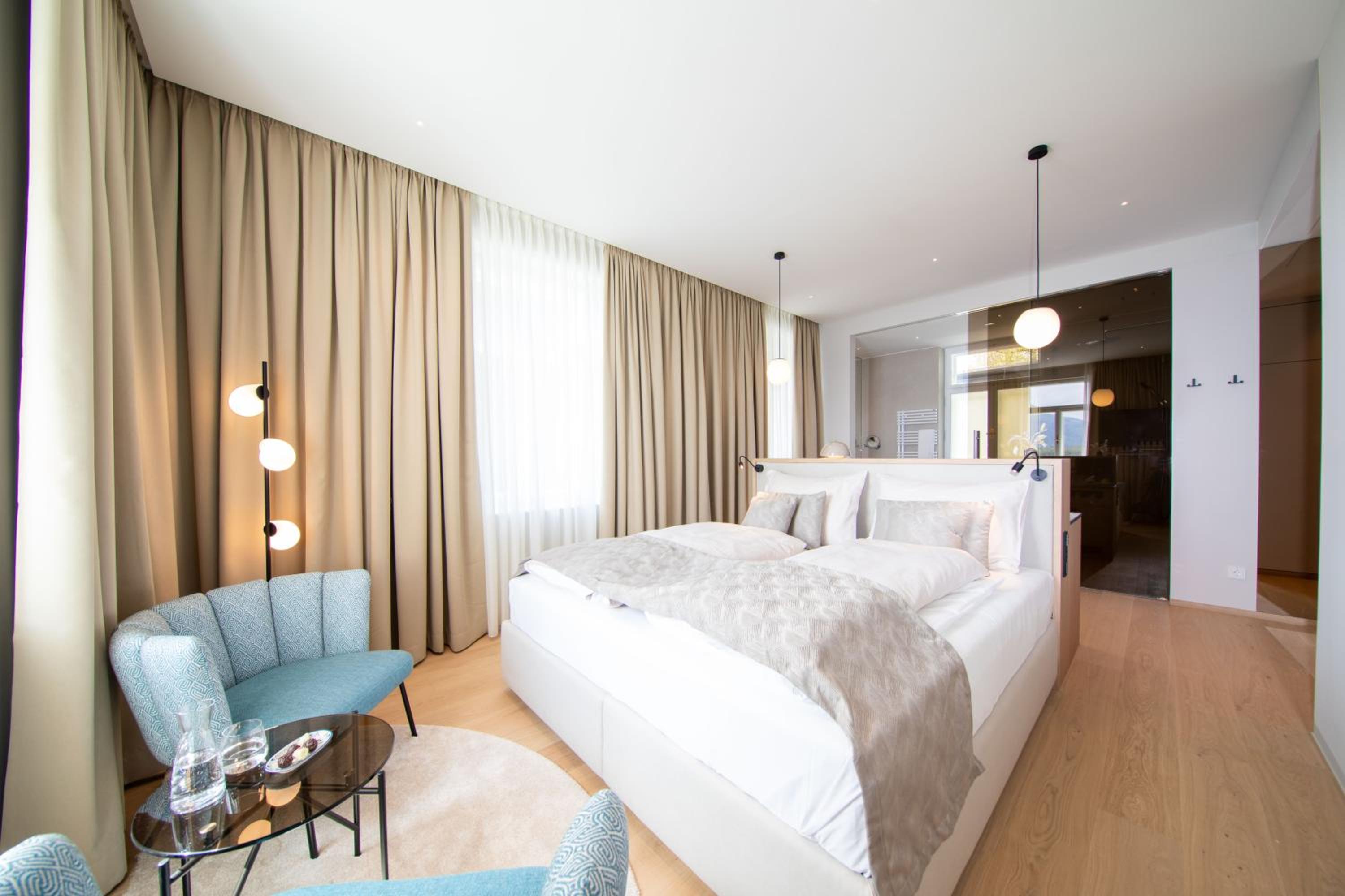 Deluxe Double Room photo 3