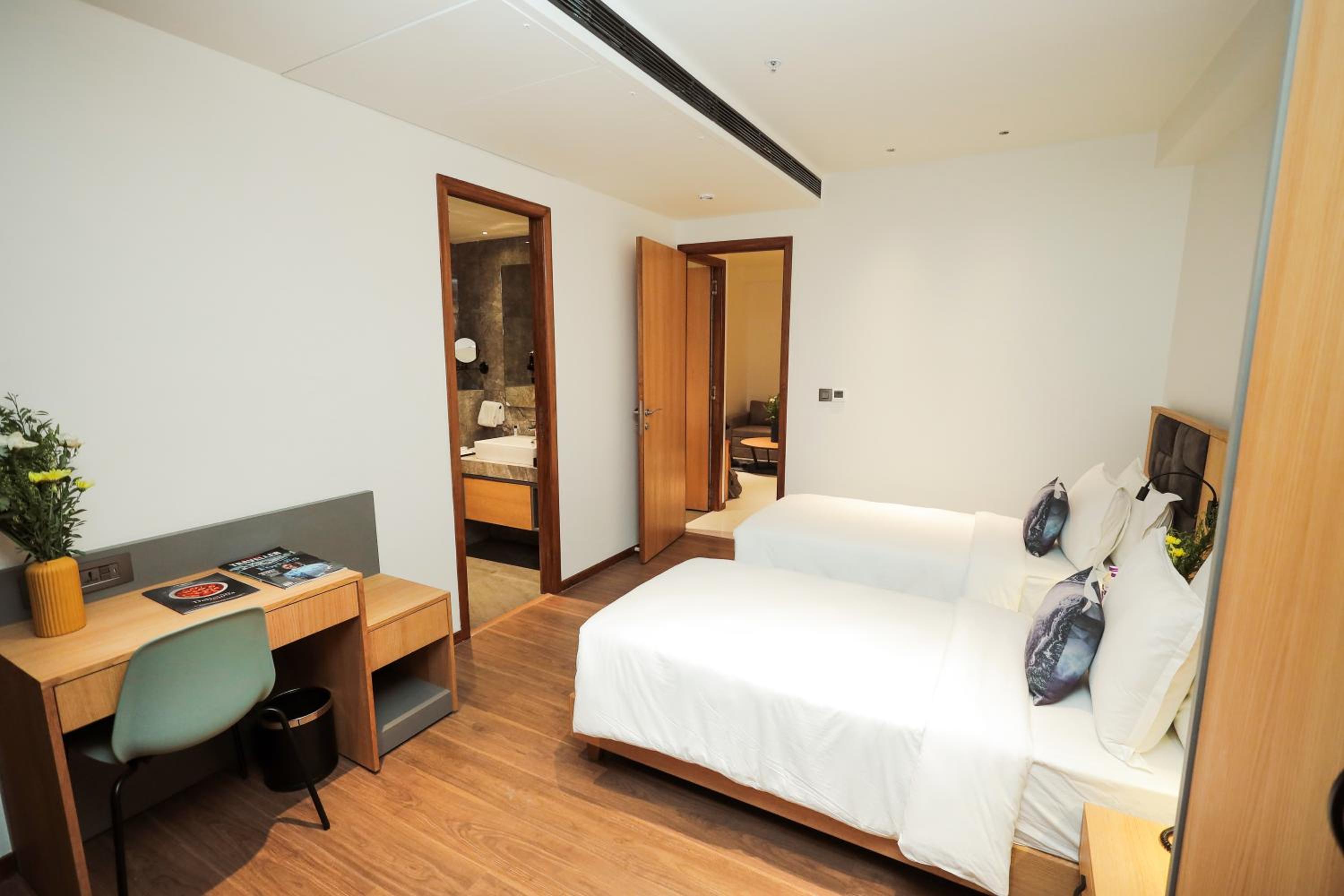 One Bedroom Suite Twin - Photo 1