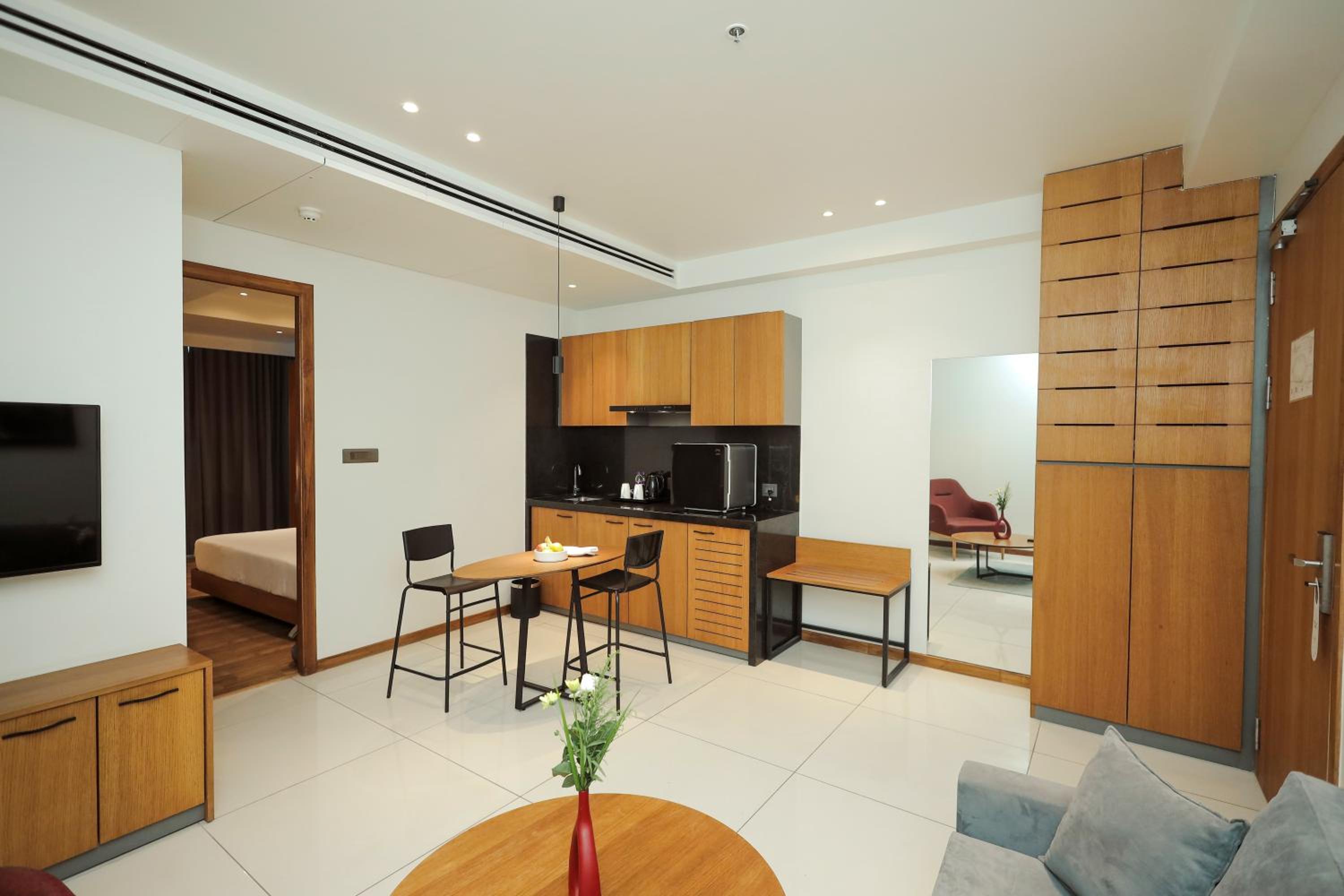 One Bedroom Suite King - Photo 1