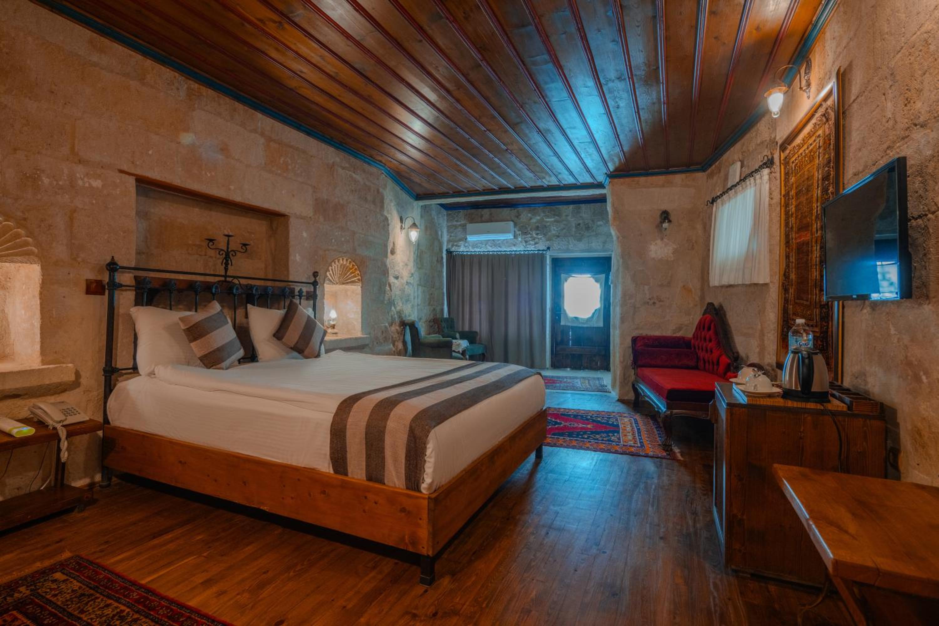 Deluxe Double Room - Photo 2