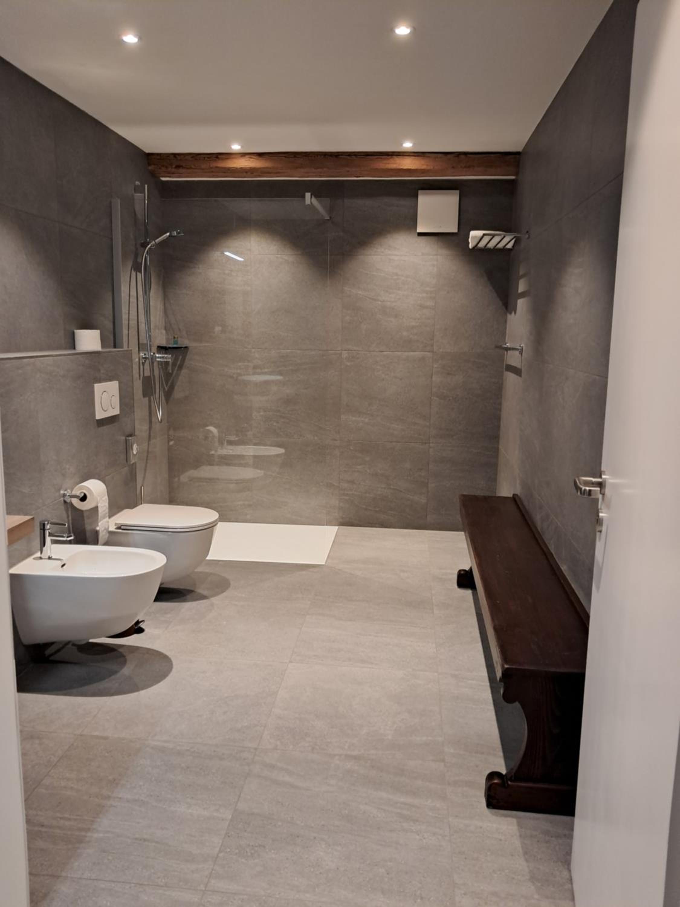 Deluxe Double Room with Shower photo 2