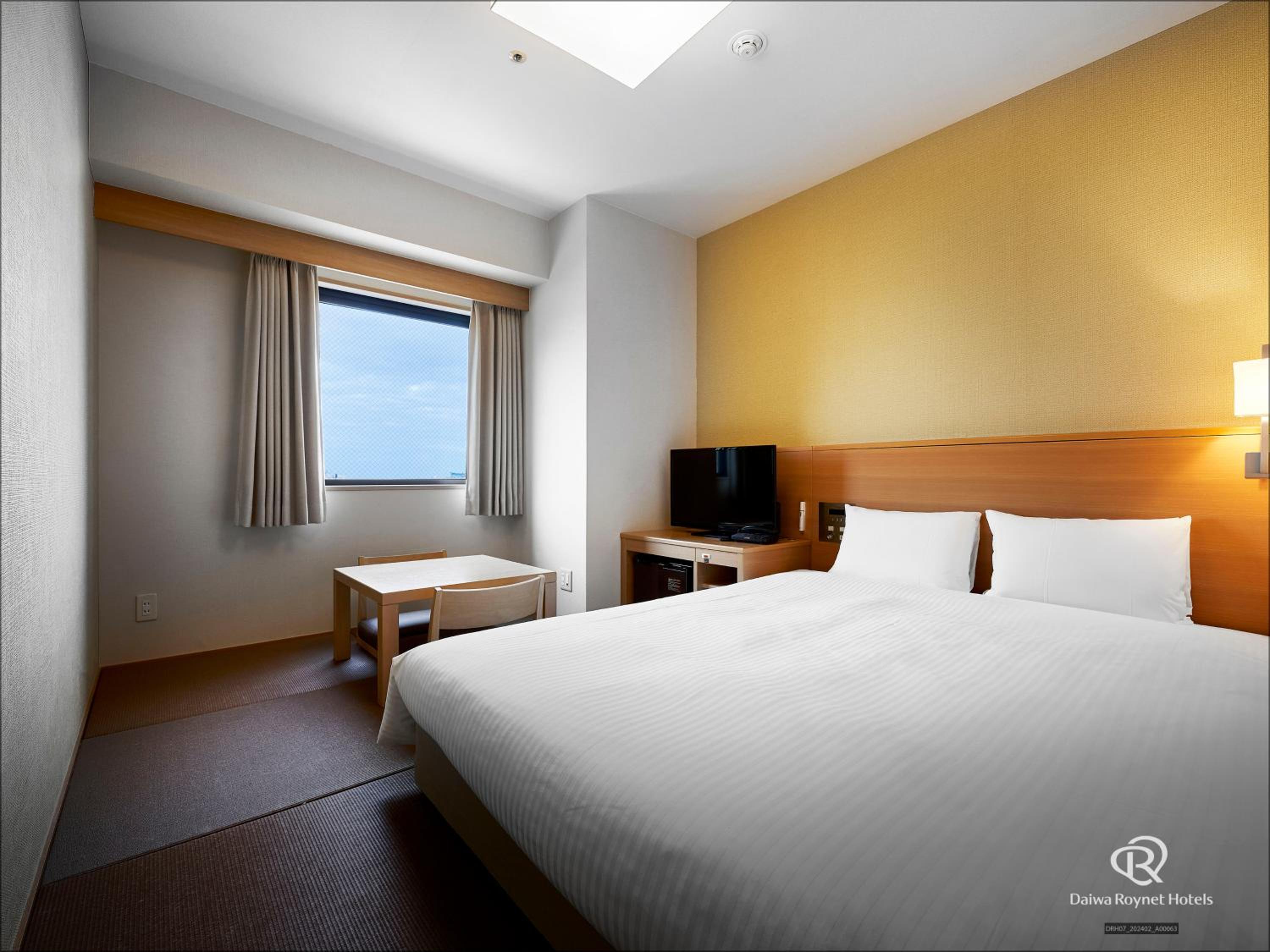 Double Room with Tatami area - Smoking - Photo 8