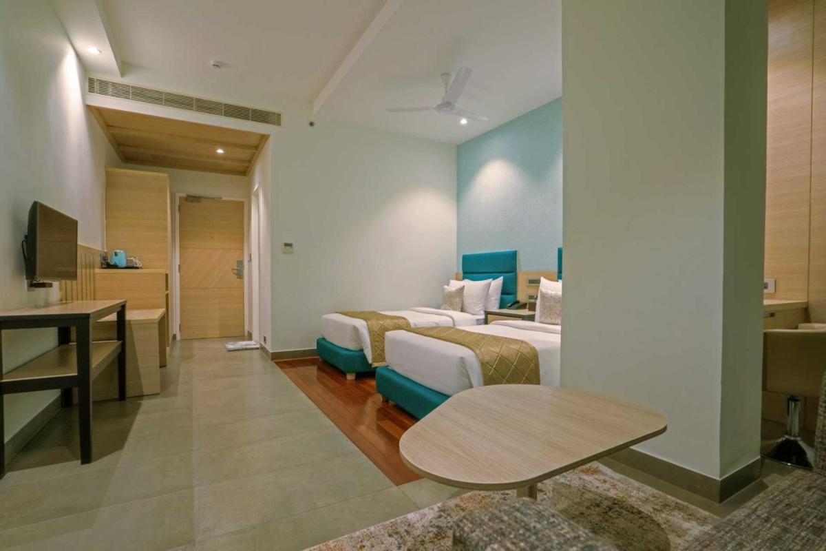 Twin Room - Photo 2