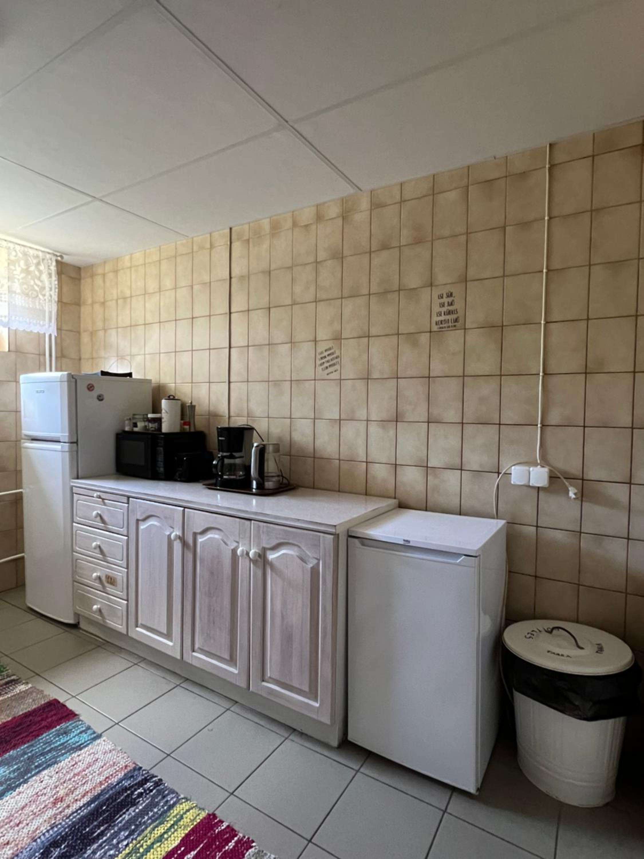 Family Room with Private Bathroom photo 2