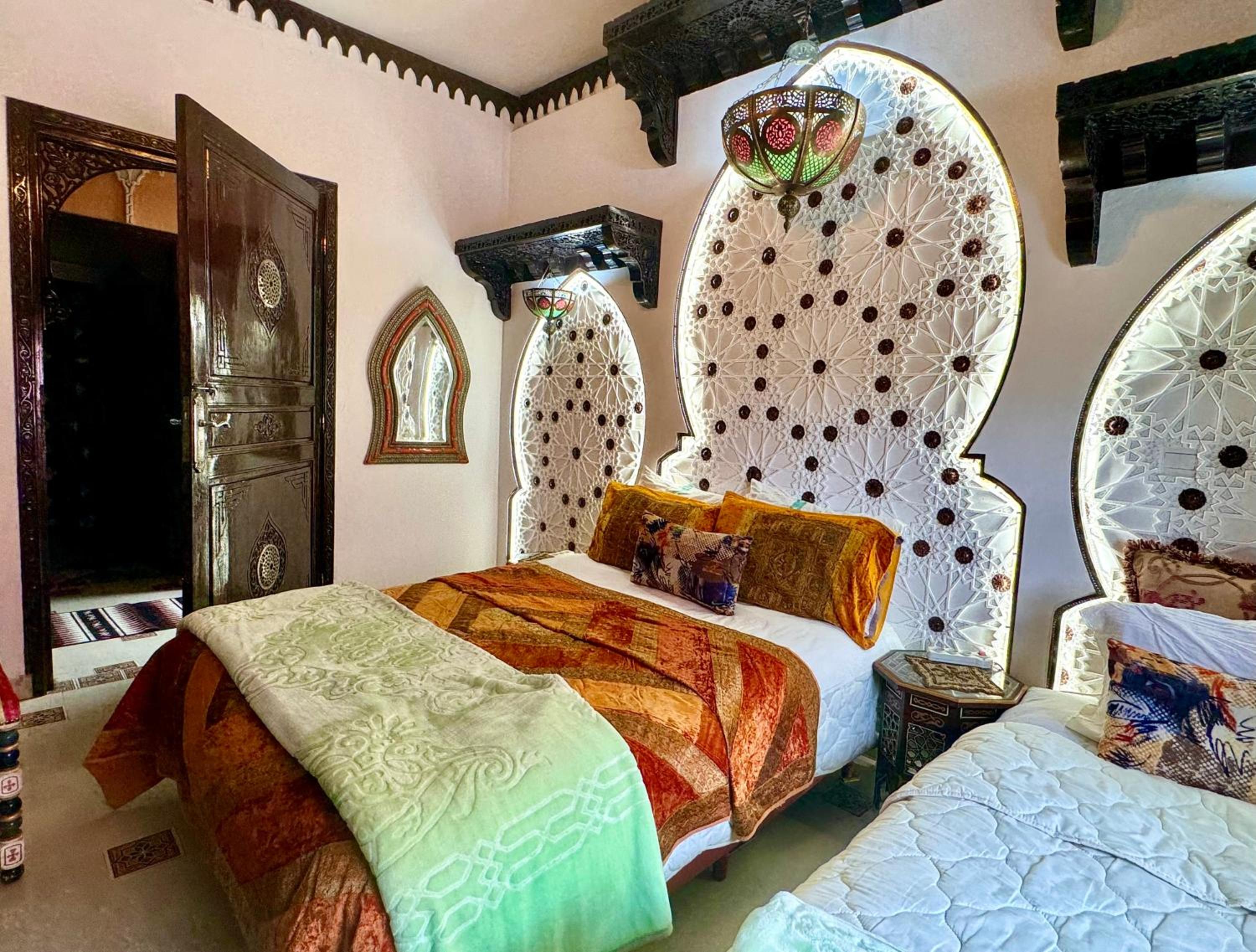 Double or Twin Room - Photo 23
