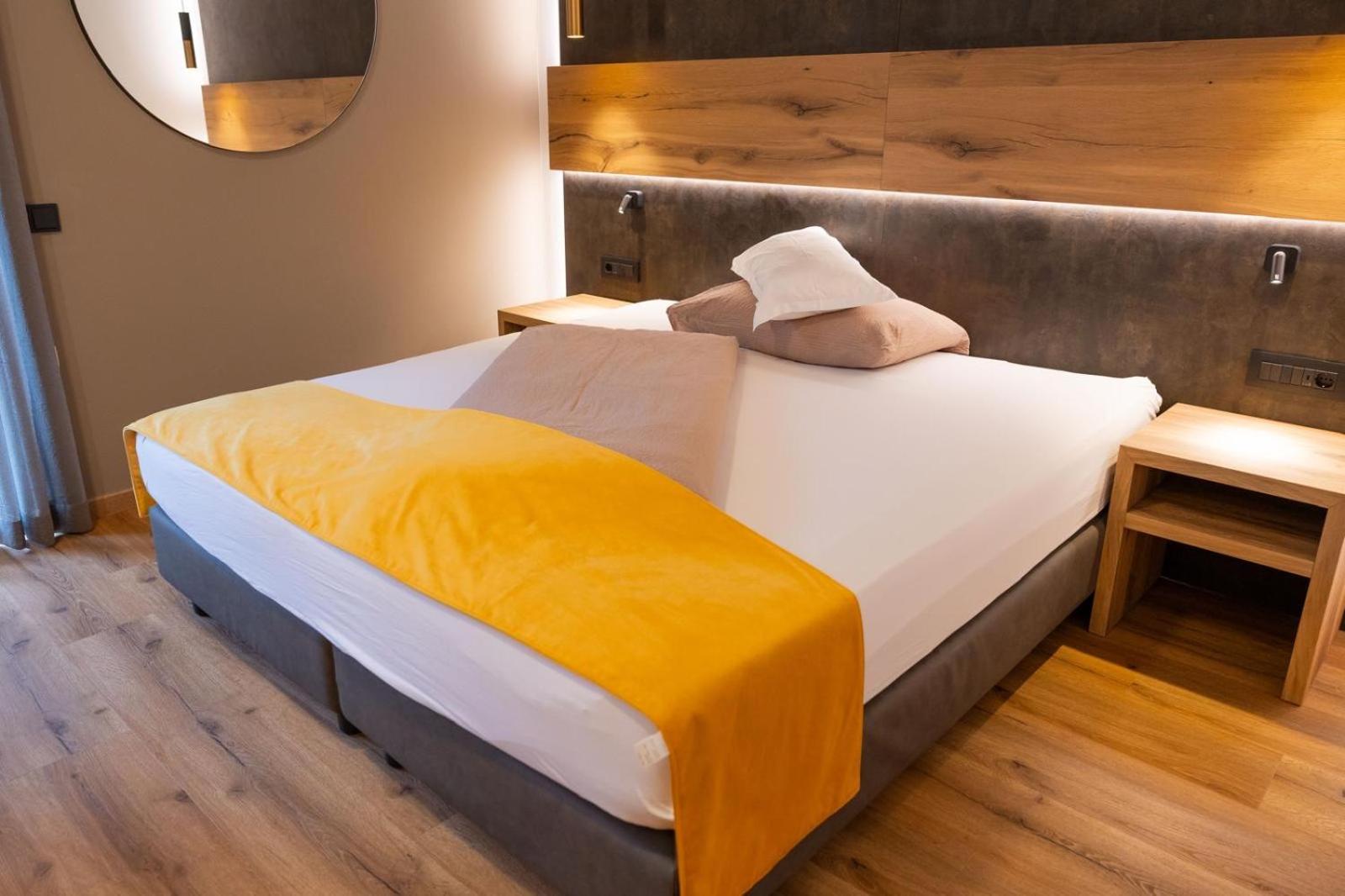 Double Room - Photo 11
