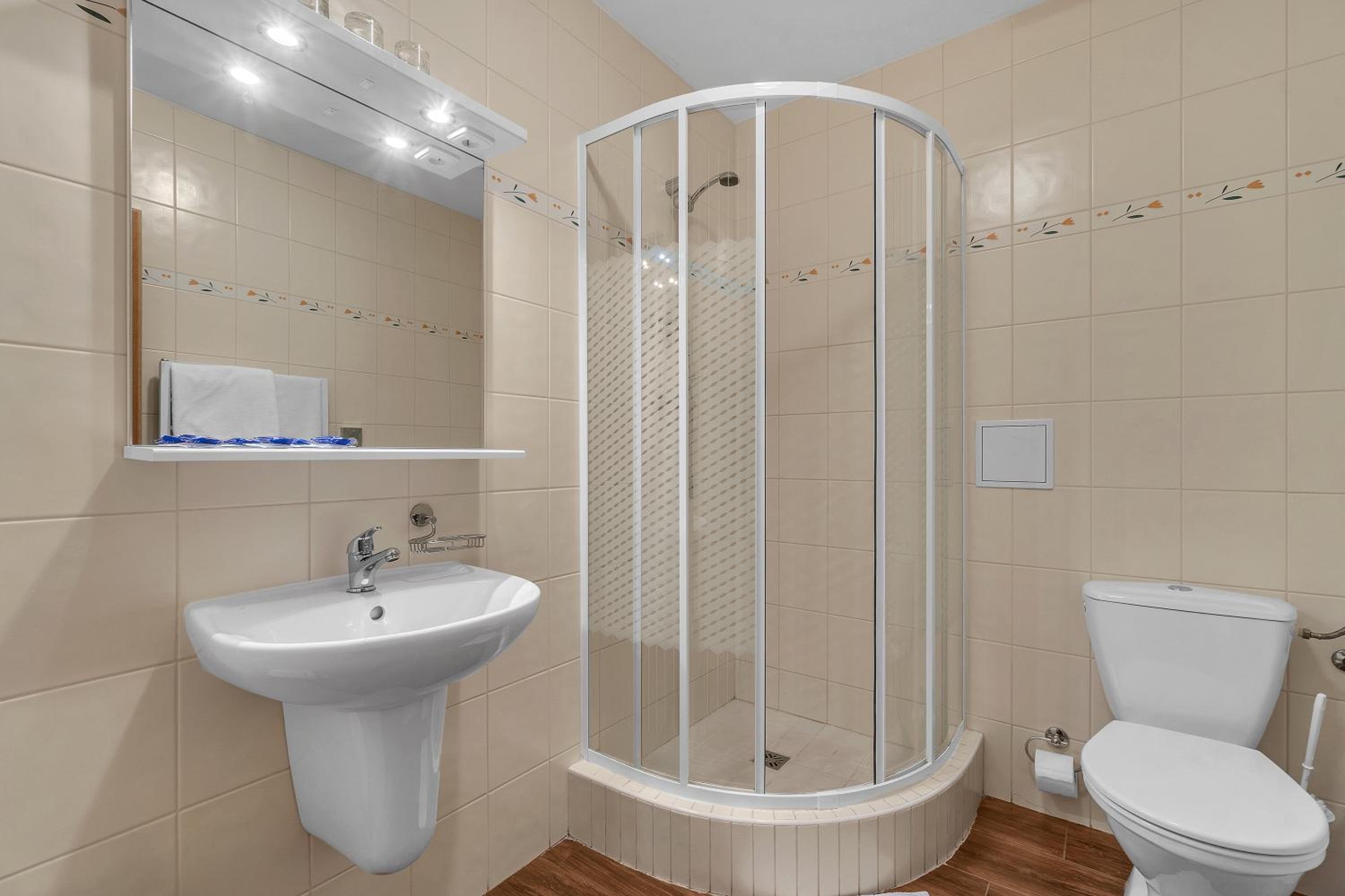 Triple Room - Photo 3