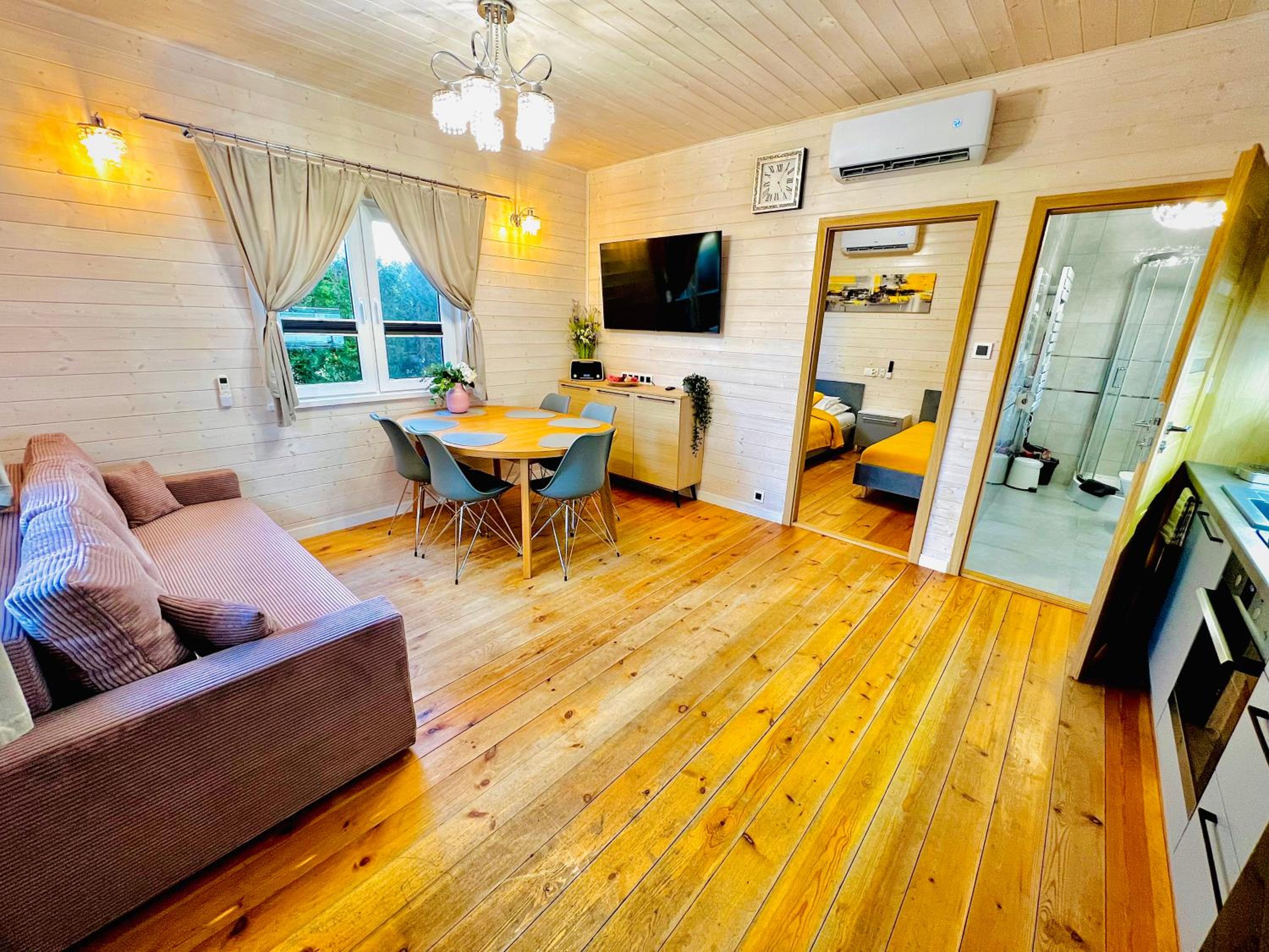 One-Bedroom House photo 1