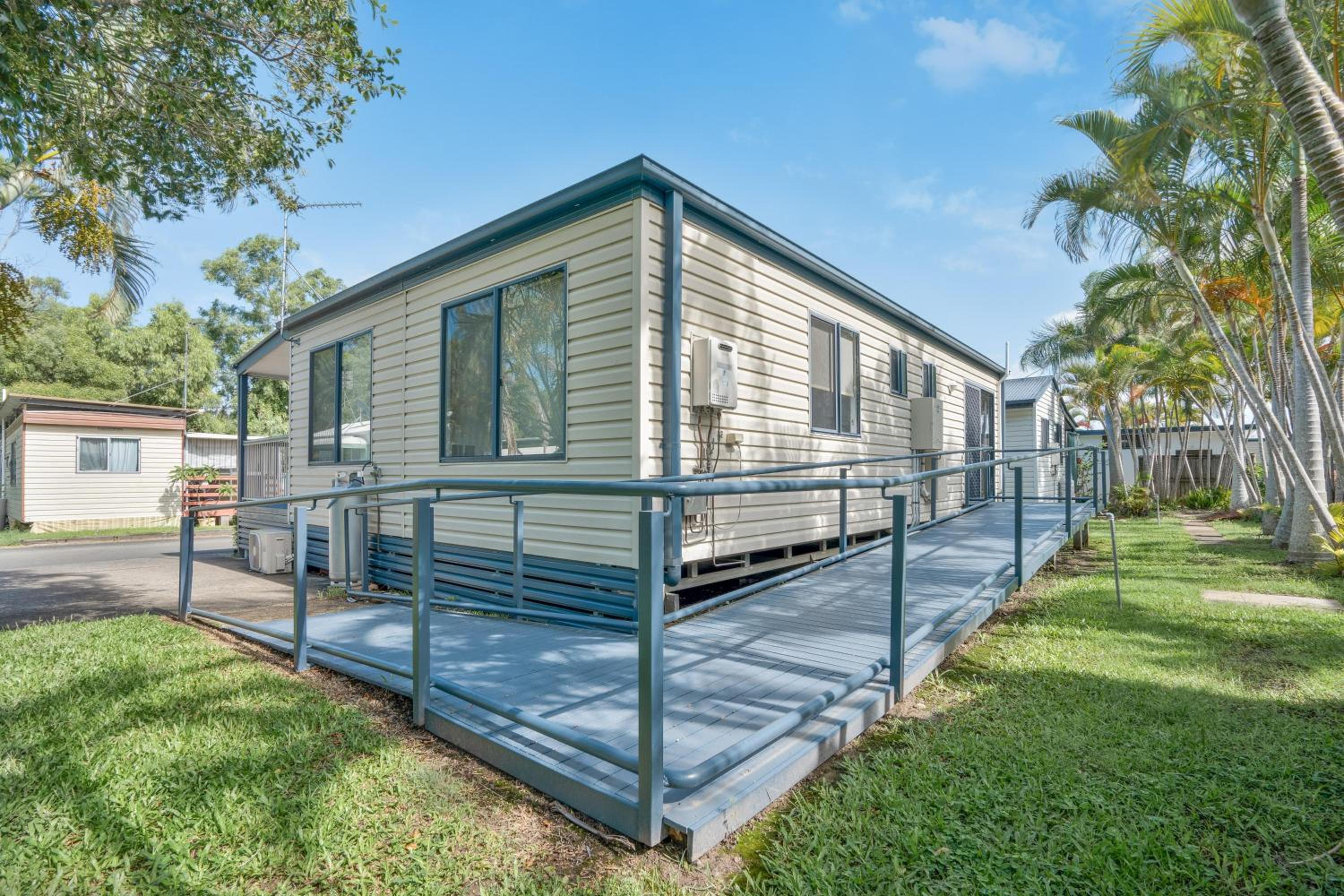 One-Bedroom Cabin - Disability Access photo 3